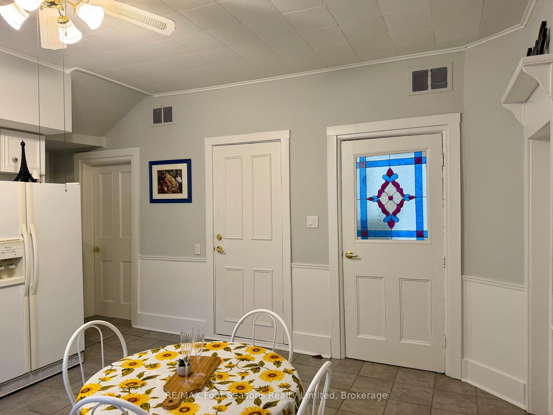 Photo 22 of Unit Main Level, 7343 26 Highway, Clearview, Stayner — HOMEH