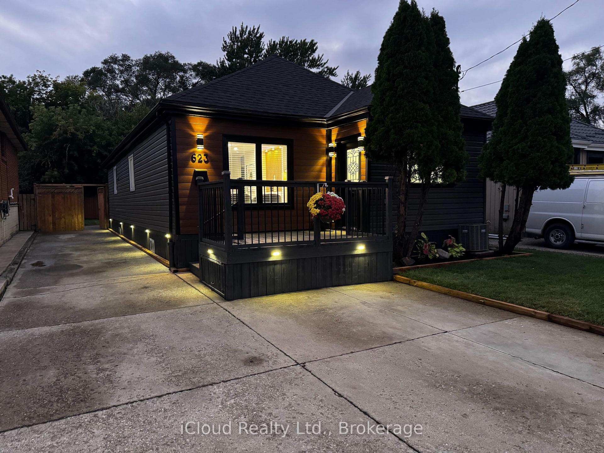 Photo 8 of 623 Knox Avenue, Hamilton, Parkview — HOMEH