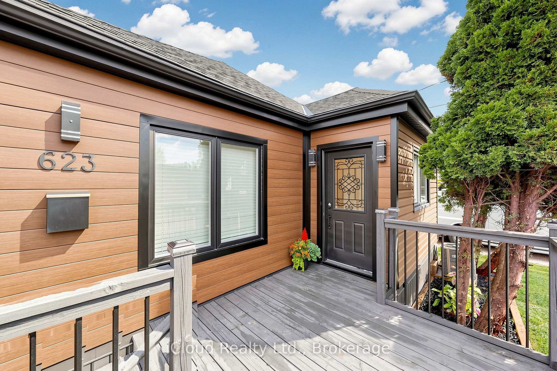 Photo 9 of 623 Knox Avenue, Hamilton, Parkview — HOMEH