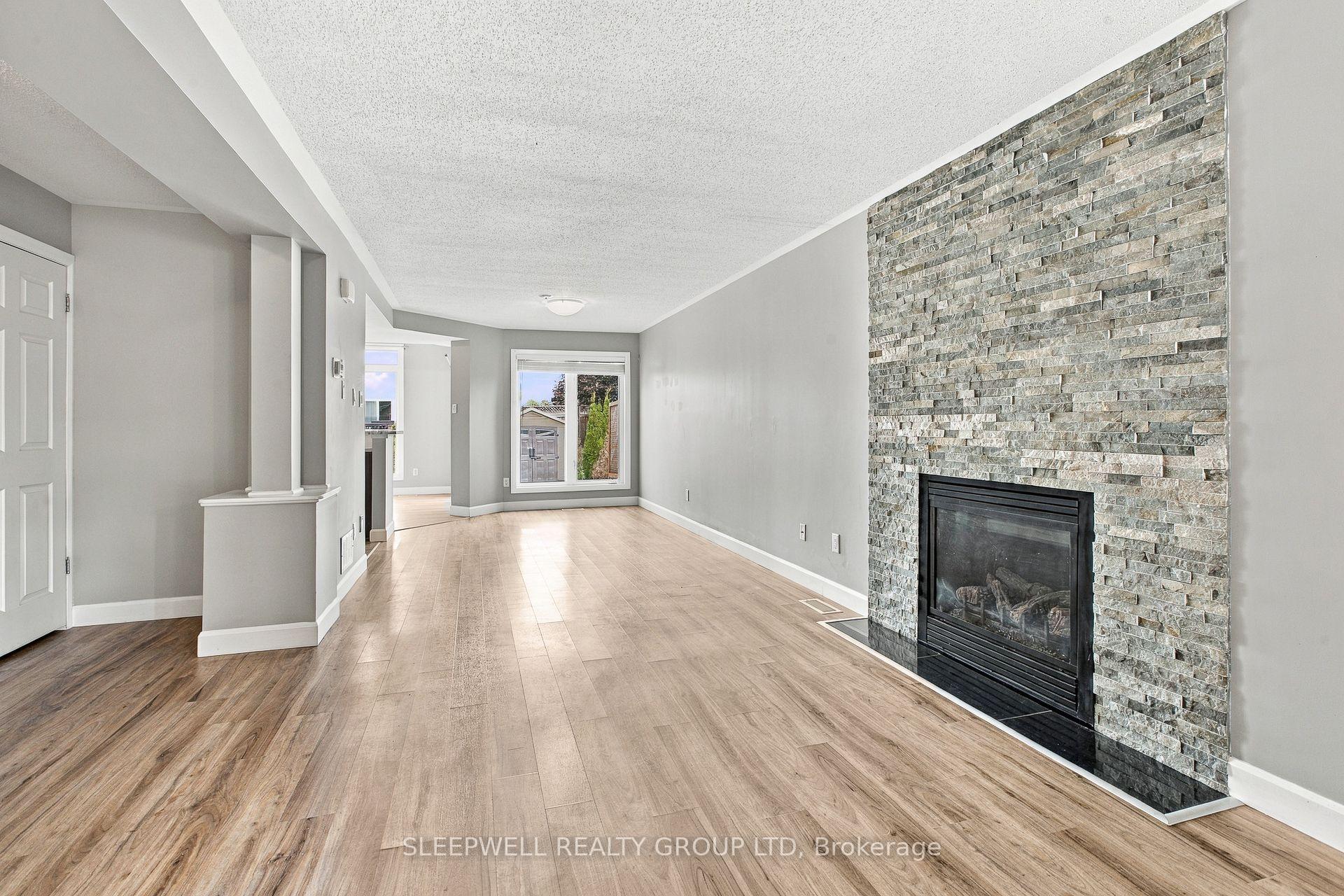 Photo 6 of 32 Moe Robillard Street, Arnprior, Arnprior — HOMEH