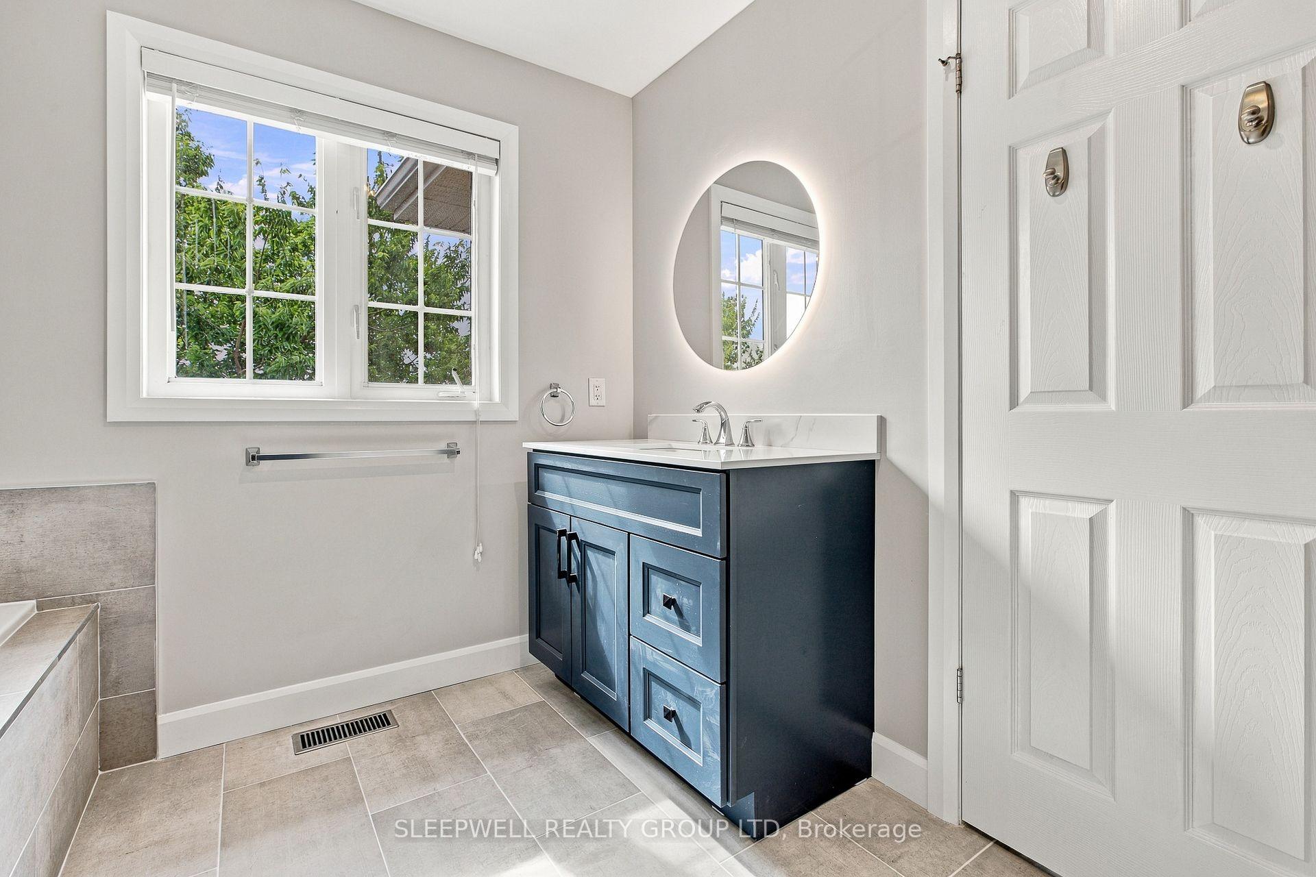 Photo 17 of 32 Moe Robillard Street, Arnprior, Arnprior — HOMEH
