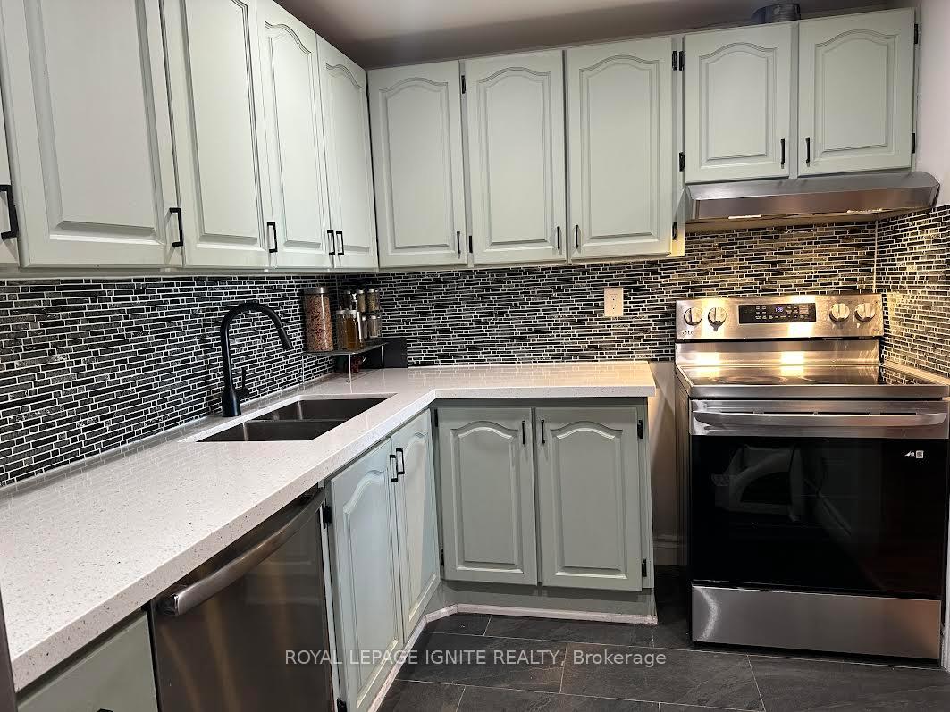 Photo 18 of Unit 407, 20 Speers Road, Oakville, Central — HOMEH