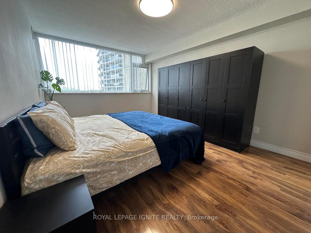 Photo 20 of Unit 407, 20 Speers Road, Oakville, Central — HOMEH