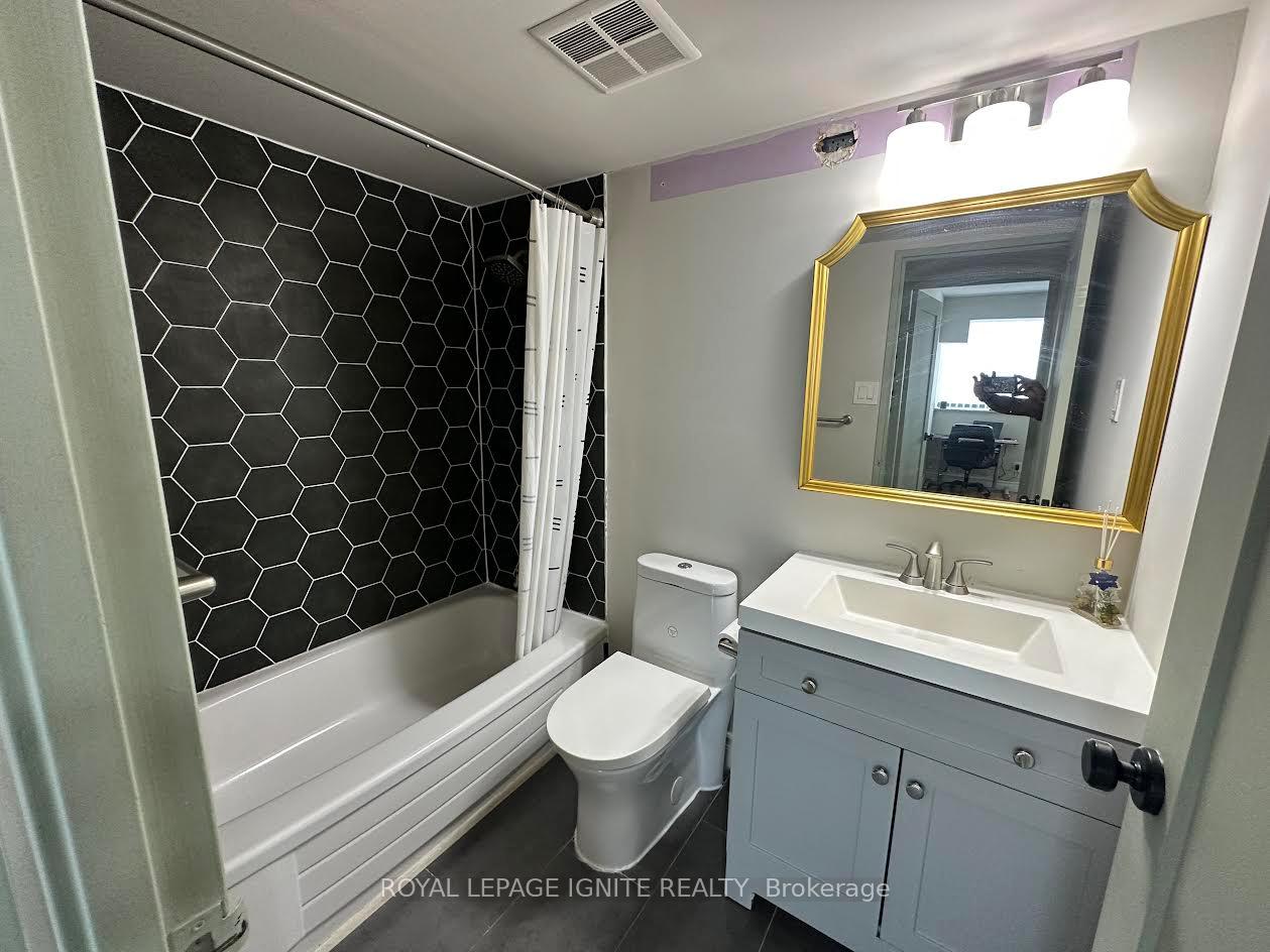 Photo 24 of Unit 407, 20 Speers Road, Oakville, Central — HOMEH