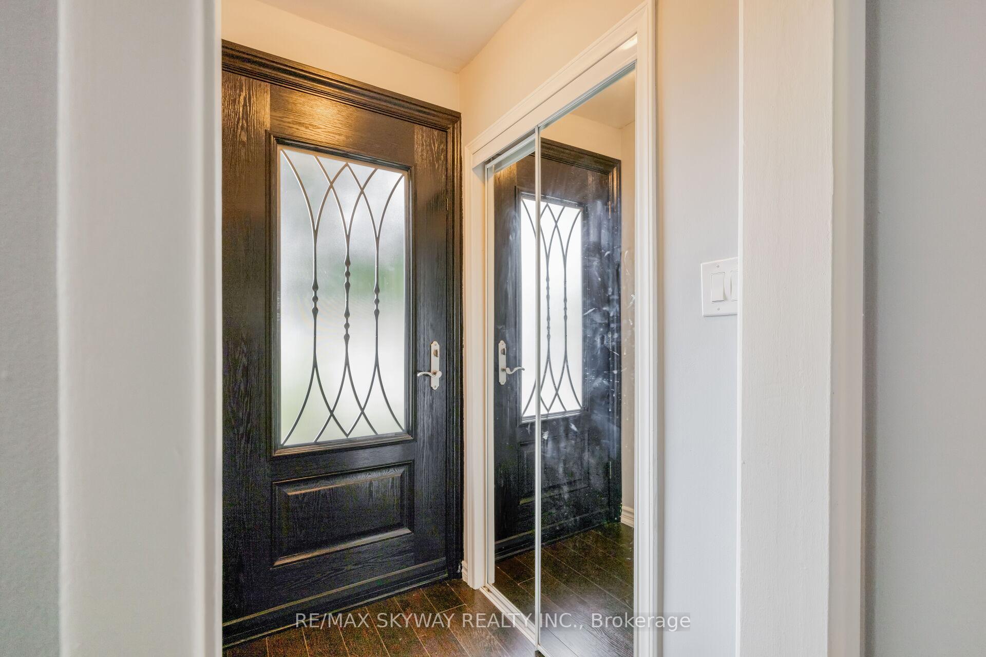 Photo 7 of Unit Upper, 279 Elmwood Crescent, Milton, Old Milton — HOMEH