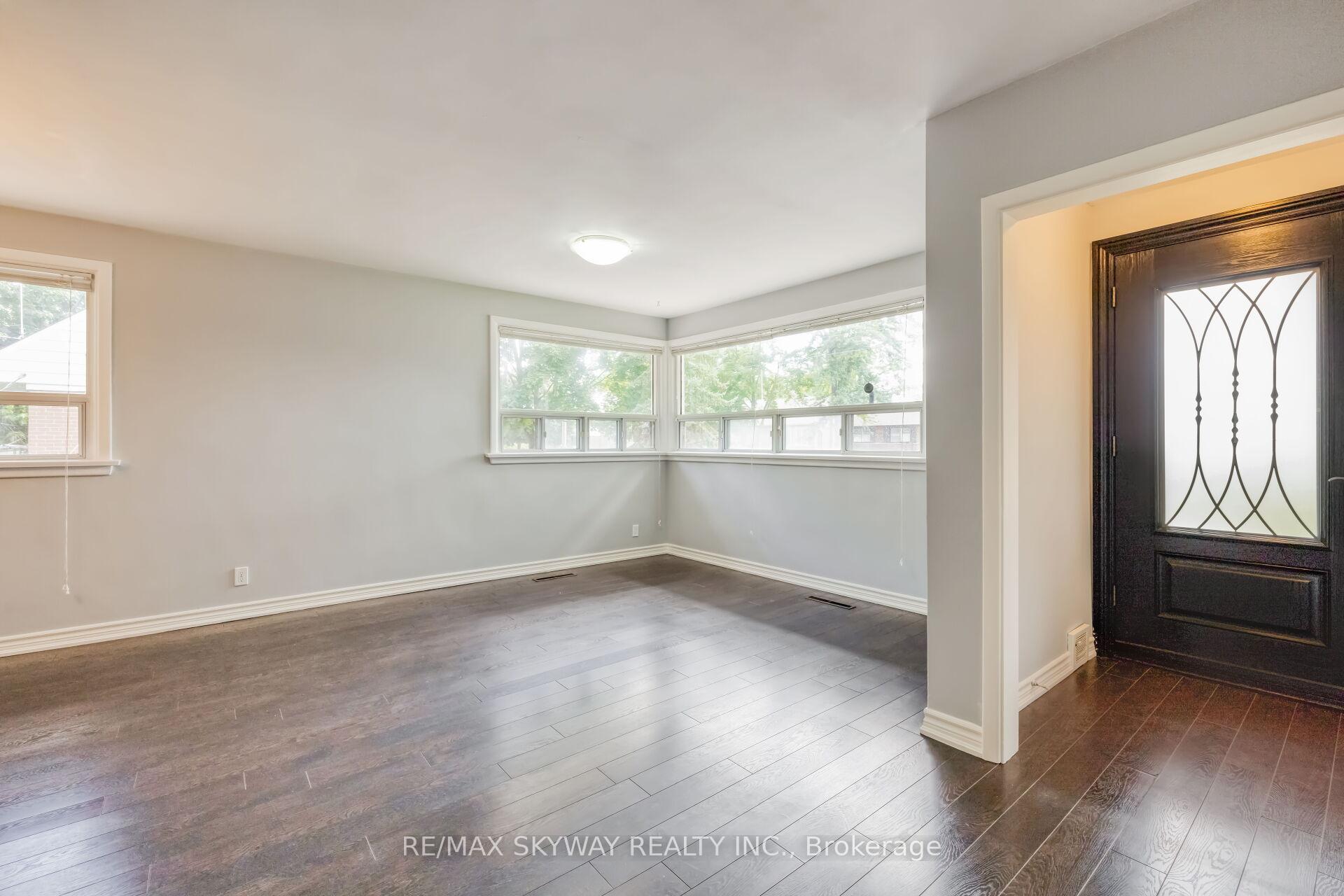 Photo 9 of Unit Upper, 279 Elmwood Crescent, Milton, Old Milton — HOMEH