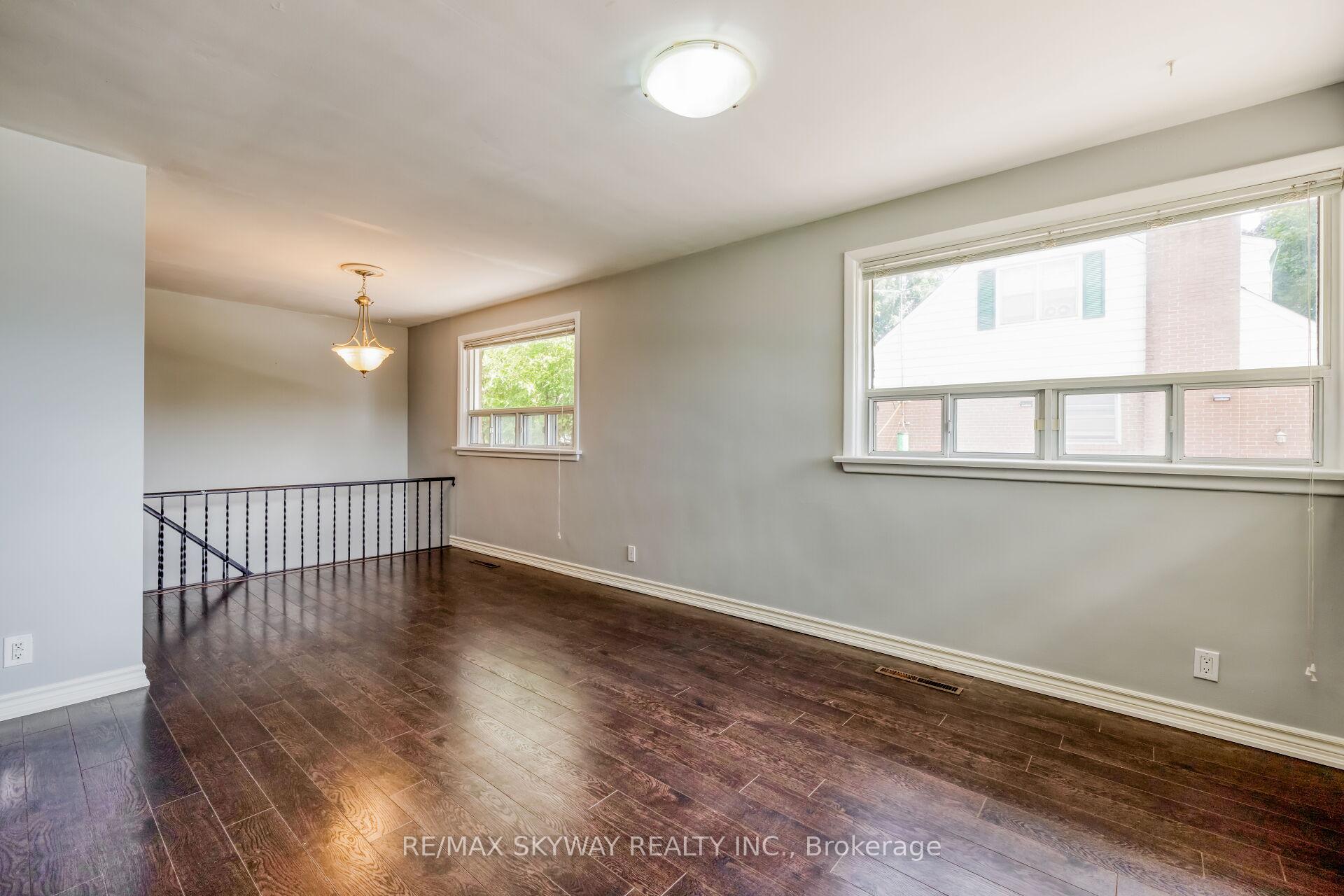 Photo 12 of Unit Upper, 279 Elmwood Crescent, Milton, Old Milton — HOMEH