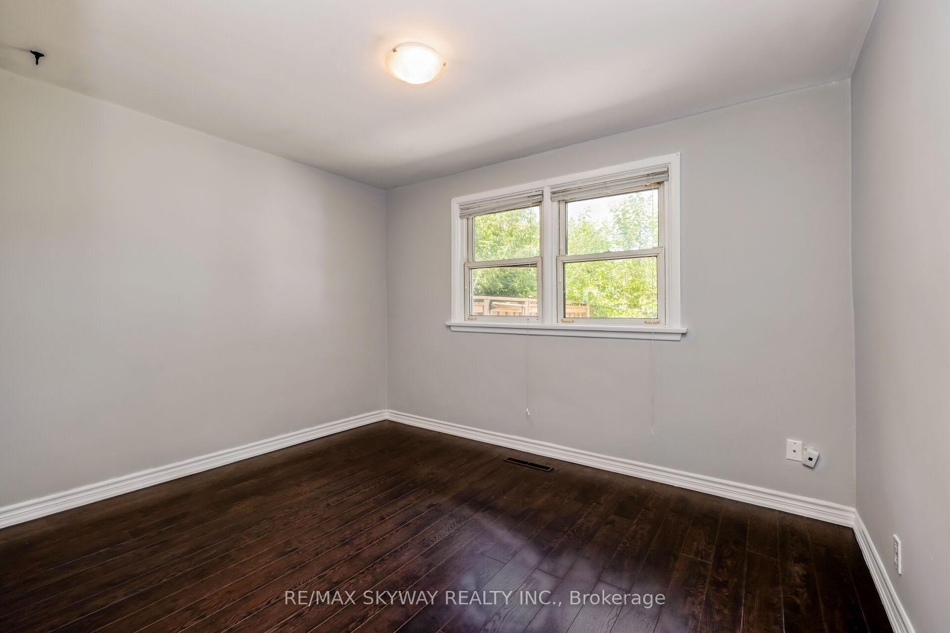 Photo 16 of Unit Upper, 279 Elmwood Crescent, Milton, Old Milton — HOMEH