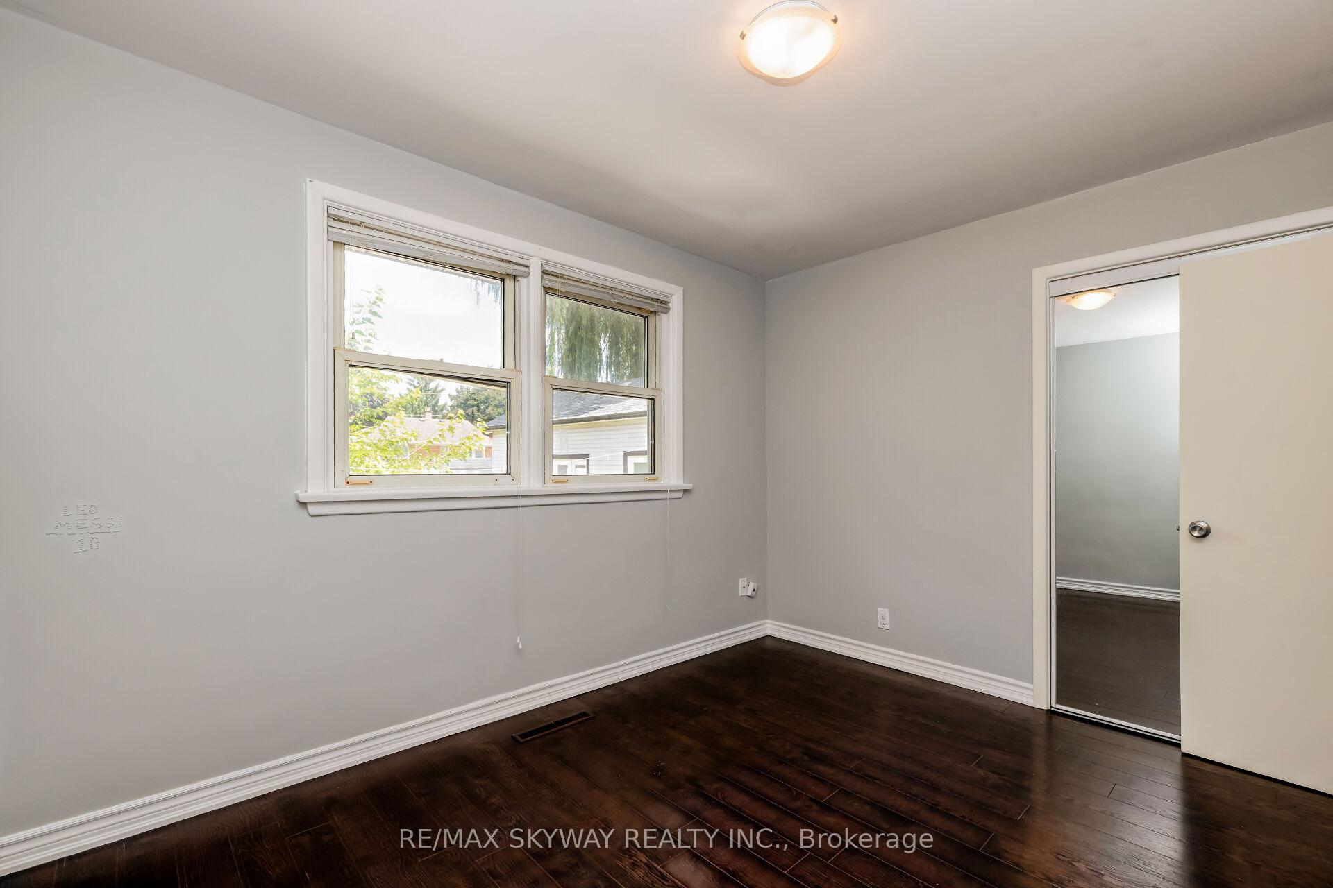 Photo 17 of Unit Upper, 279 Elmwood Crescent, Milton, Old Milton — HOMEH