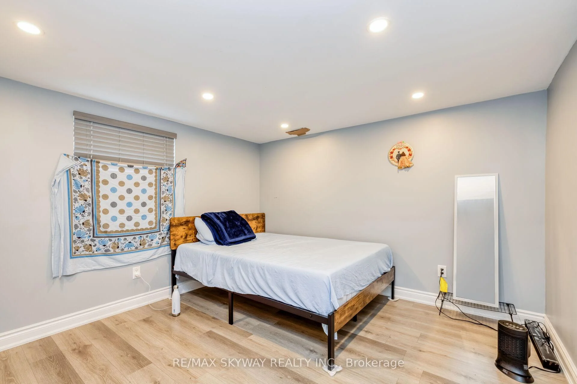 Photo 34 of Unit Upper, 279 Elmwood Crescent, Milton, Old Milton — HOMEH