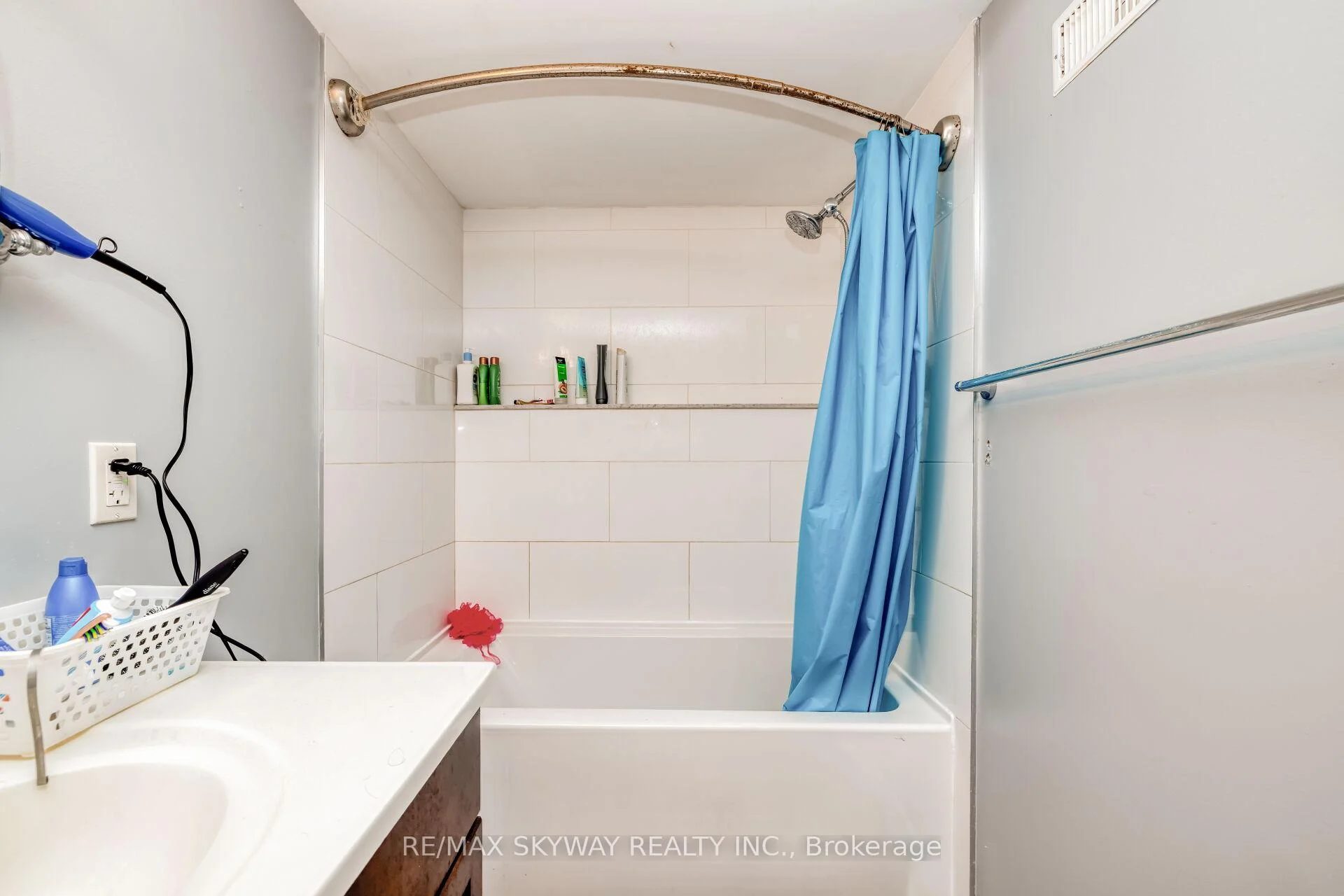 Photo 40 of Unit Upper, 279 Elmwood Crescent, Milton, Old Milton — HOMEH