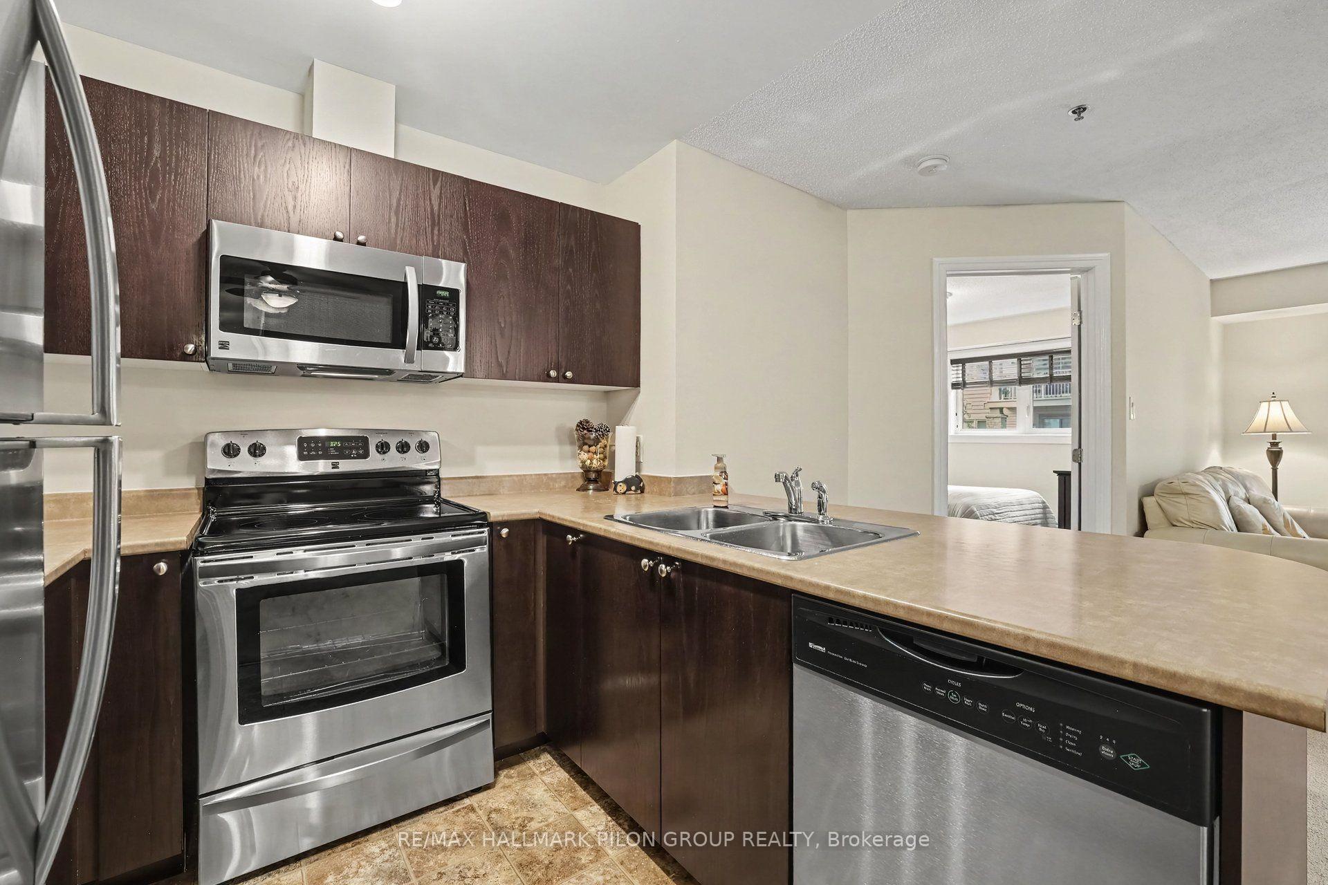 Photo 7 of Unit 109, 151 Potts Private, Ottawa, Notting Hill/Summerside — HOMEH