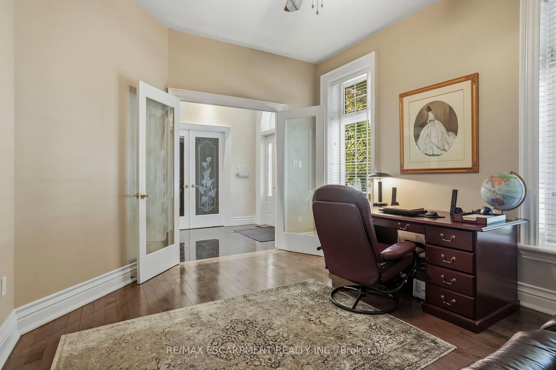 Photo 6 of 11 Palomino Drive, Hamilton, Rural Flamborough — HOMEH