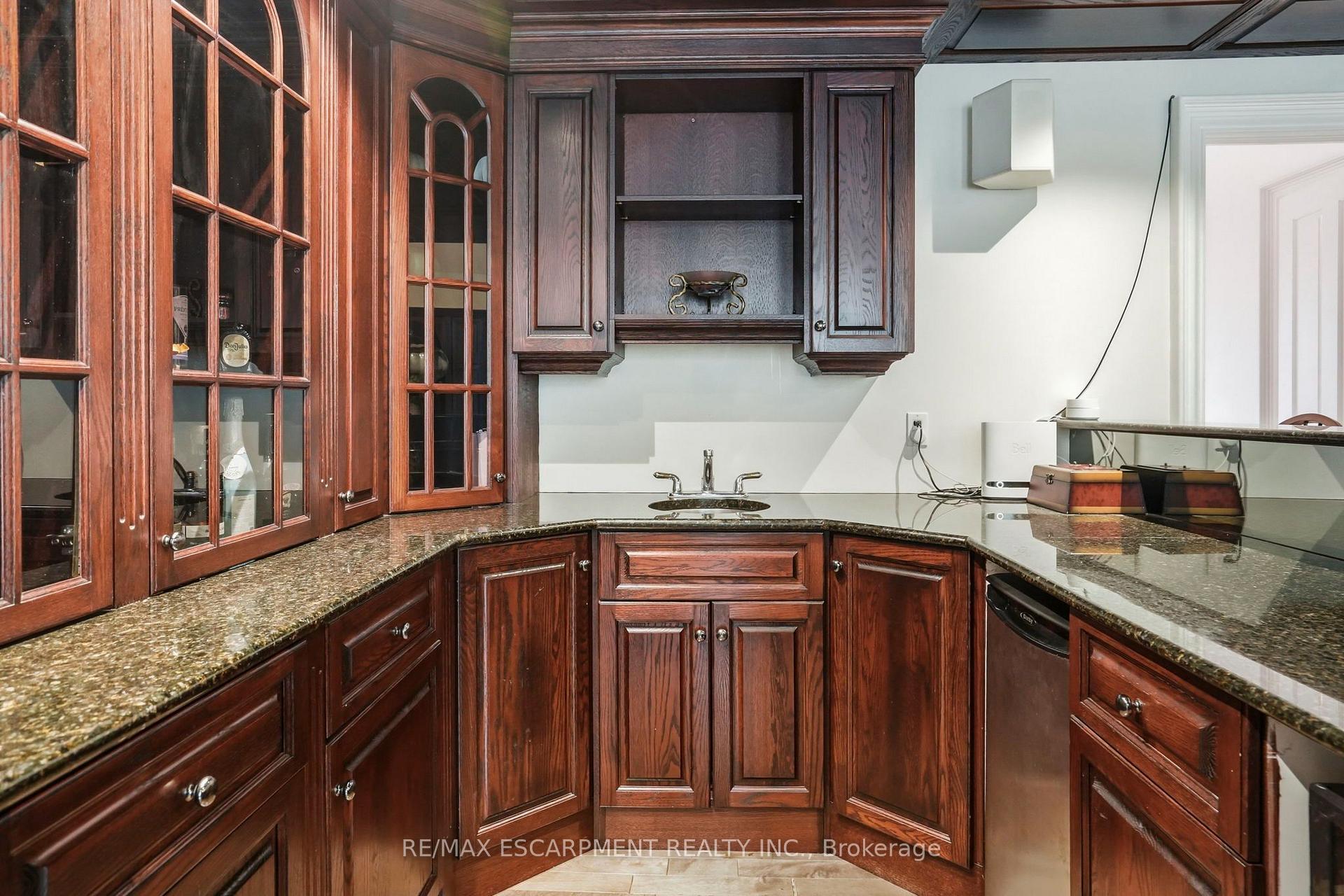 Photo 11 of 11 Palomino Drive, Hamilton, Rural Flamborough — HOMEH