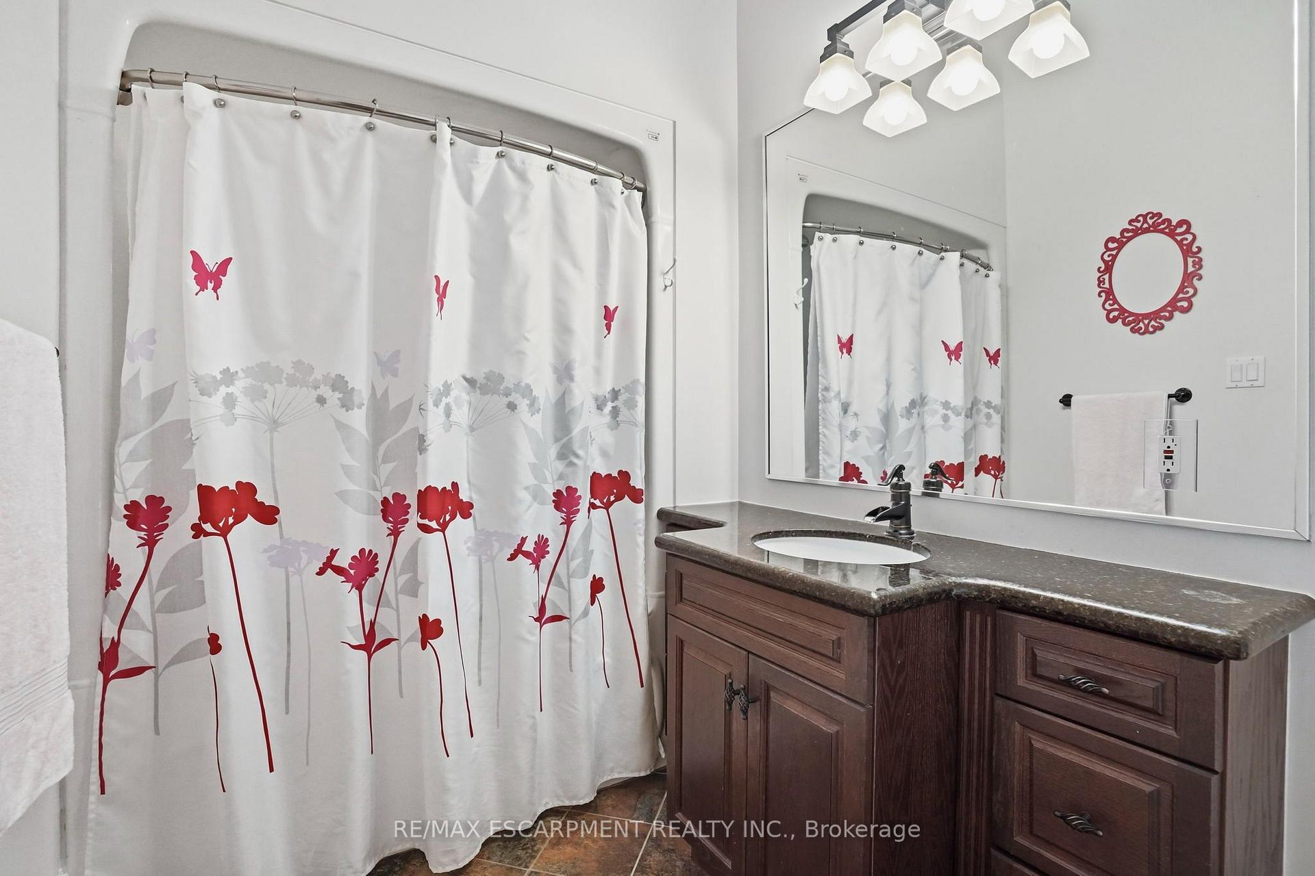 Photo 29 of 11 Palomino Drive, Hamilton, Rural Flamborough — HOMEH