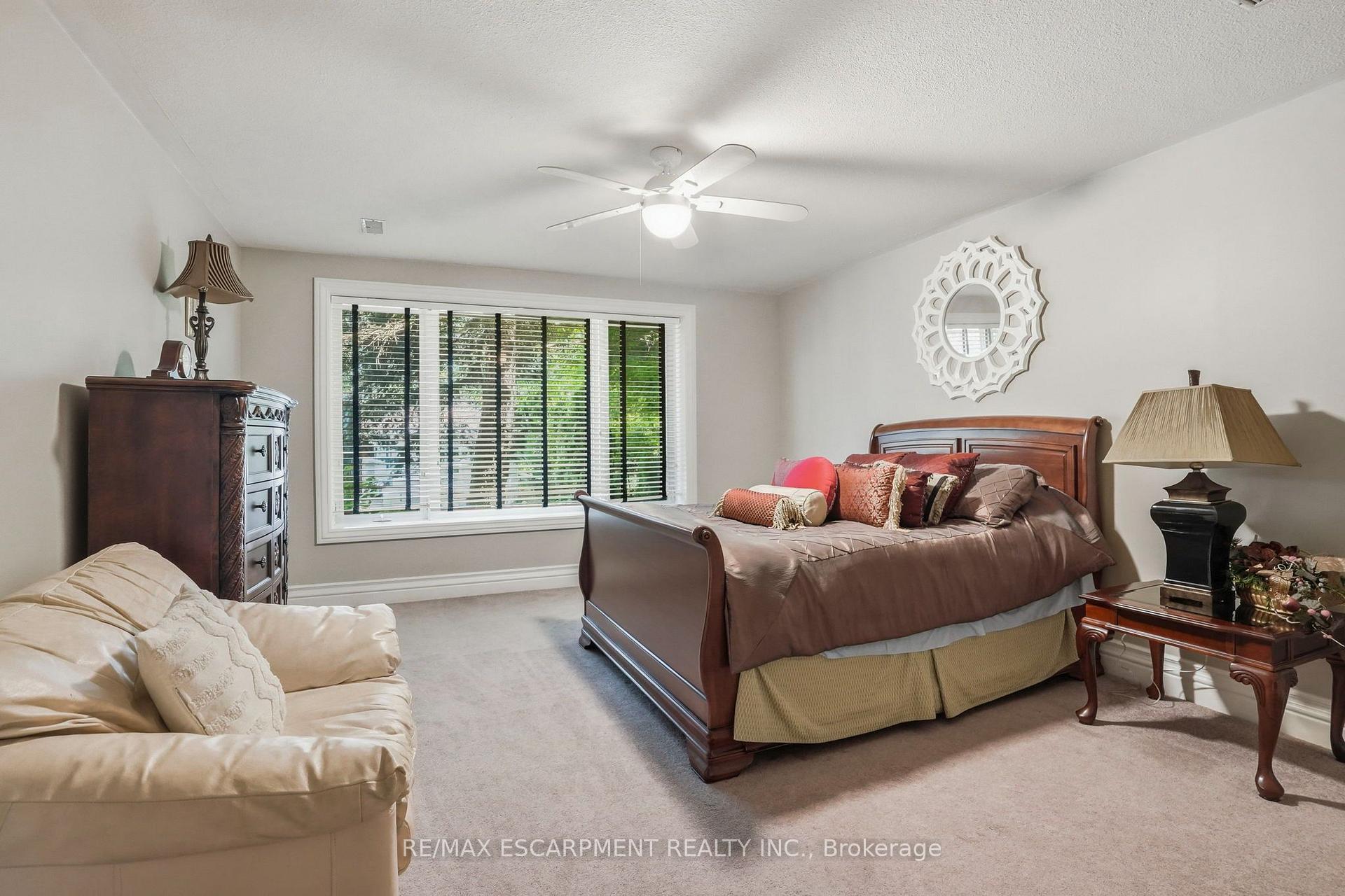 Photo 31 of 11 Palomino Drive, Hamilton, Rural Flamborough — HOMEH