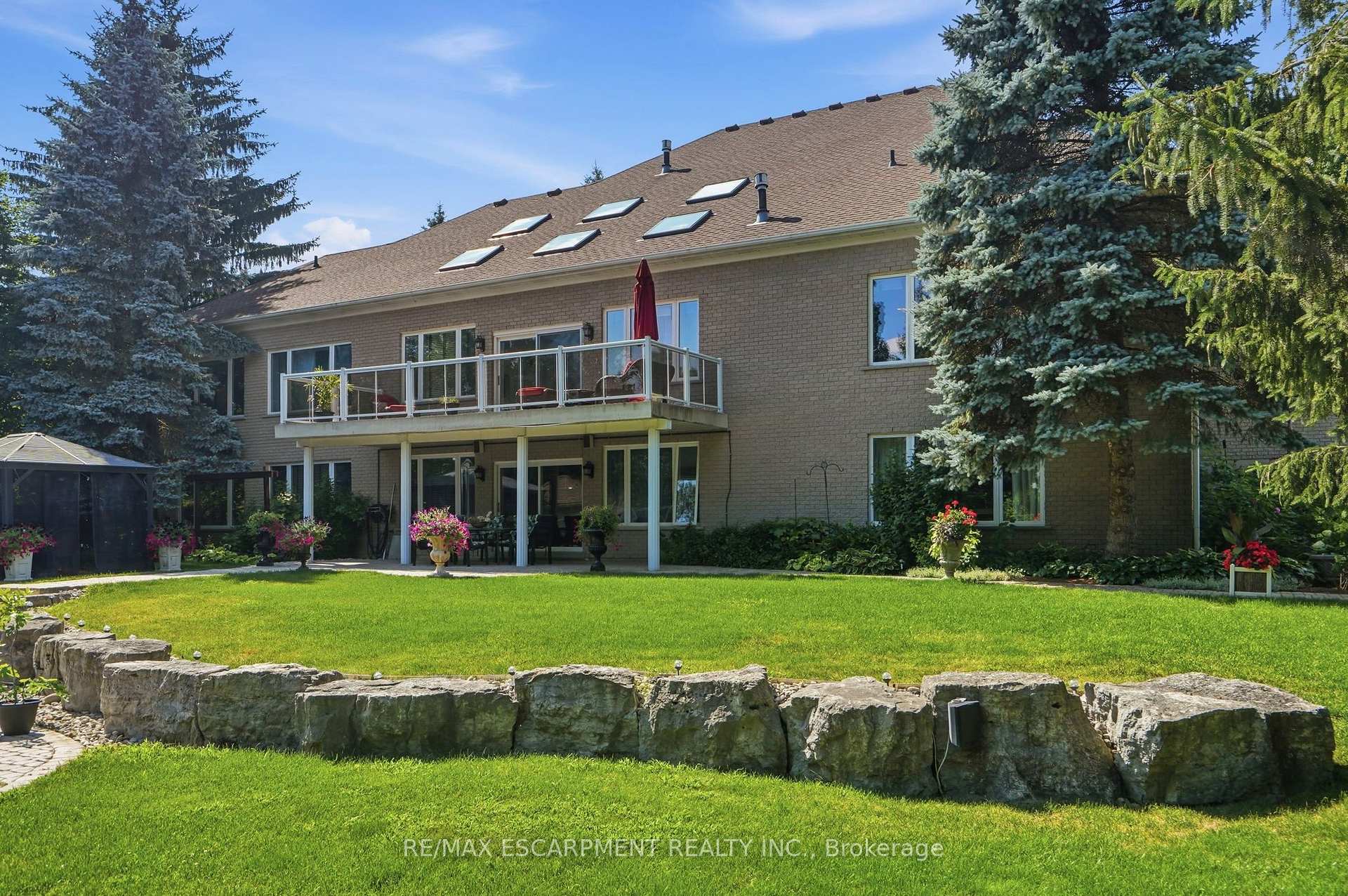 Photo 48 of 11 Palomino Drive, Hamilton, Rural Flamborough — HOMEH