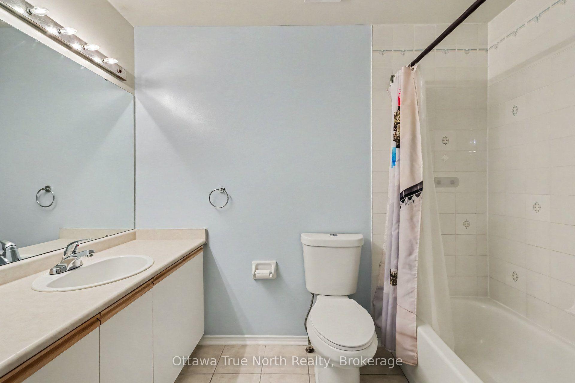 Photo 10 of 19 Kalbrook Street, Ottawa, Kanata - Kanata Lakes/Heritage Hills — HOMEH