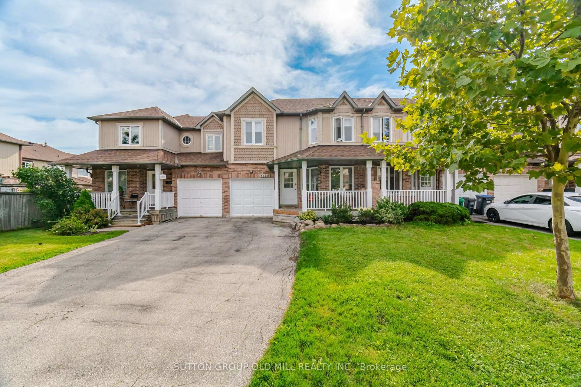 Front of 5318 Bushelgrove Circle