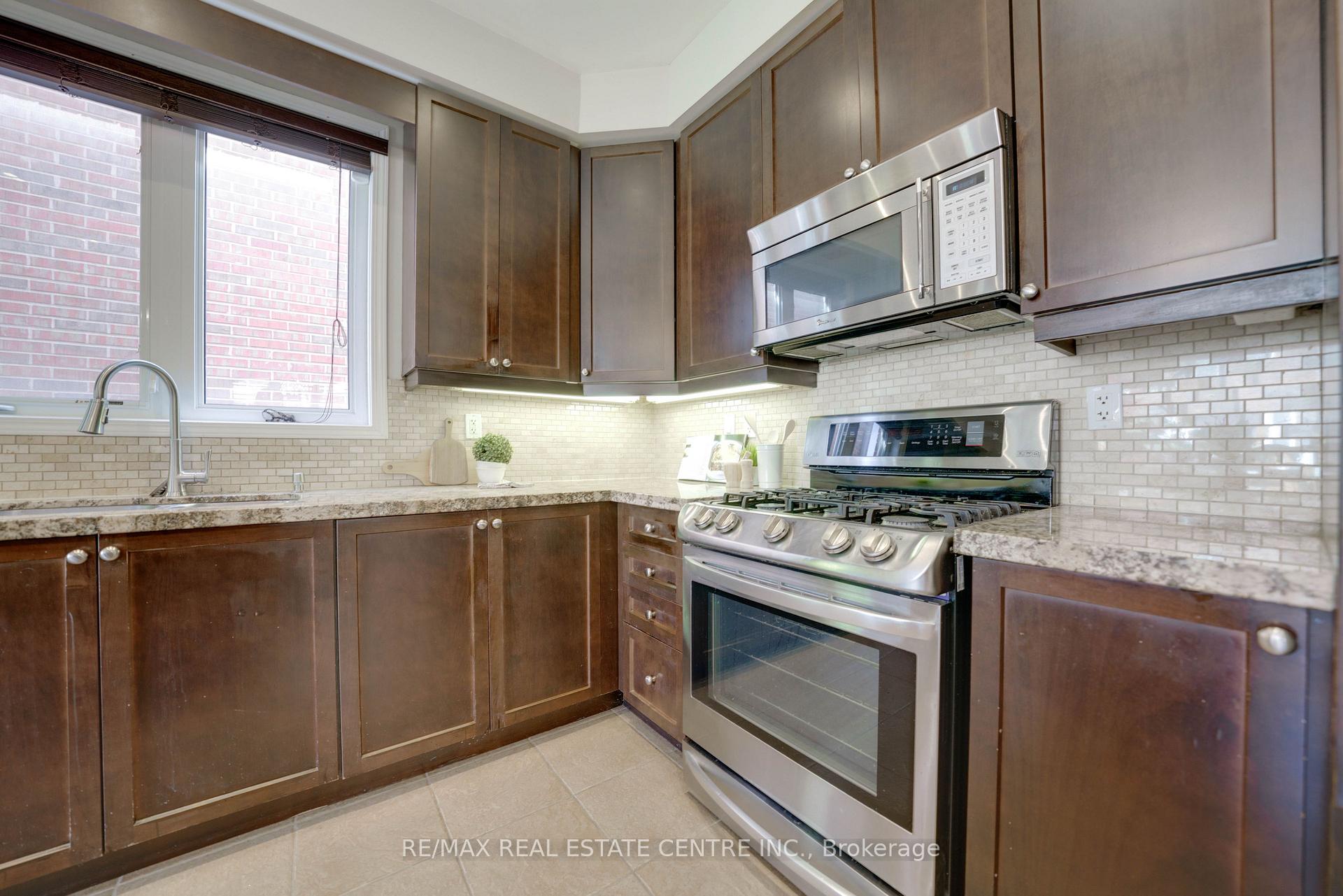 Photo 10 of 907 Etherington Way, Milton, Harrison — HOMEH