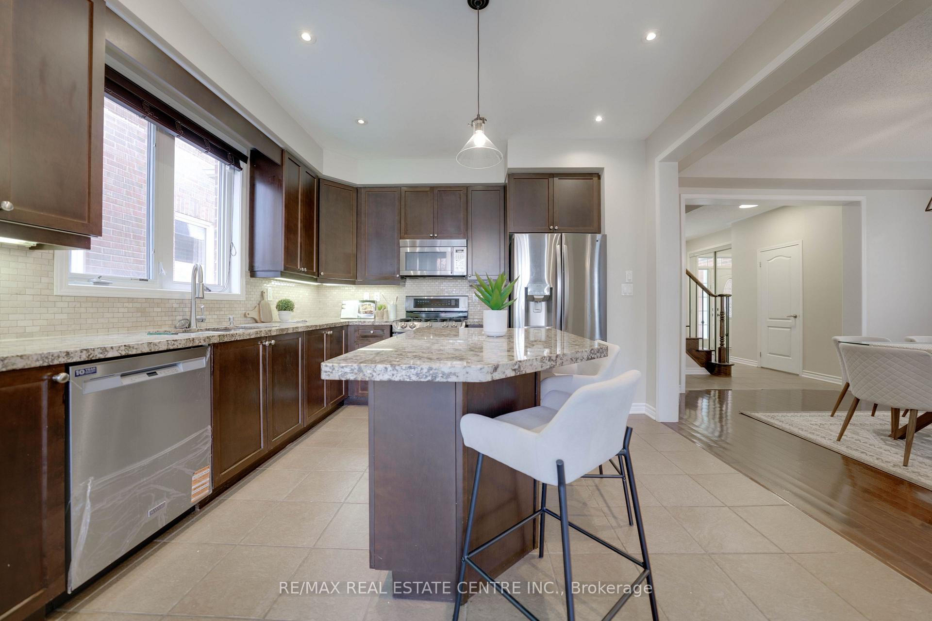 Photo 11 of 907 Etherington Way, Milton, Harrison — HOMEH