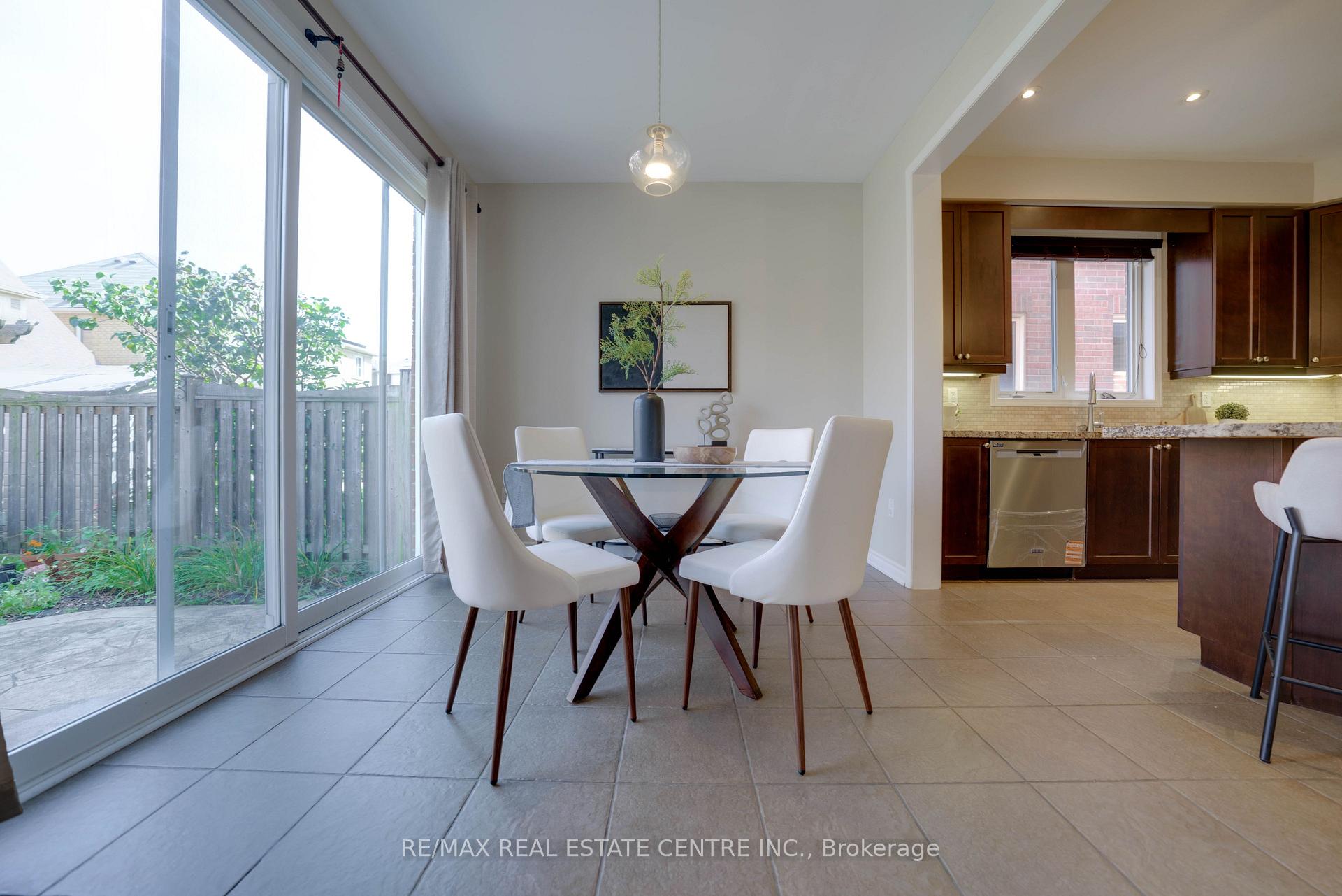 Photo 12 of 907 Etherington Way, Milton, Harrison — HOMEH