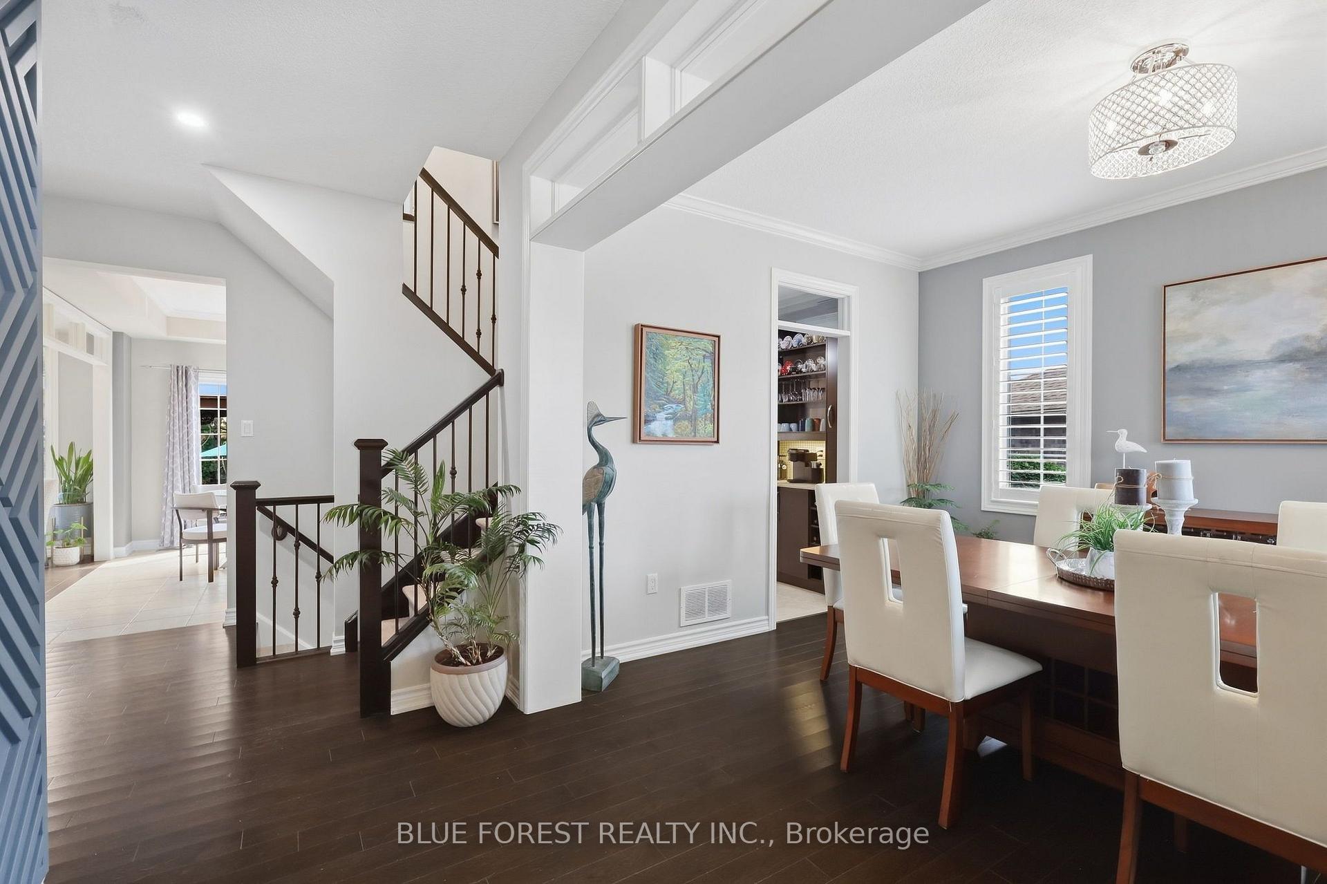 Photo 5 of 813 Deer Ridge Place, London, North M — HOMEH