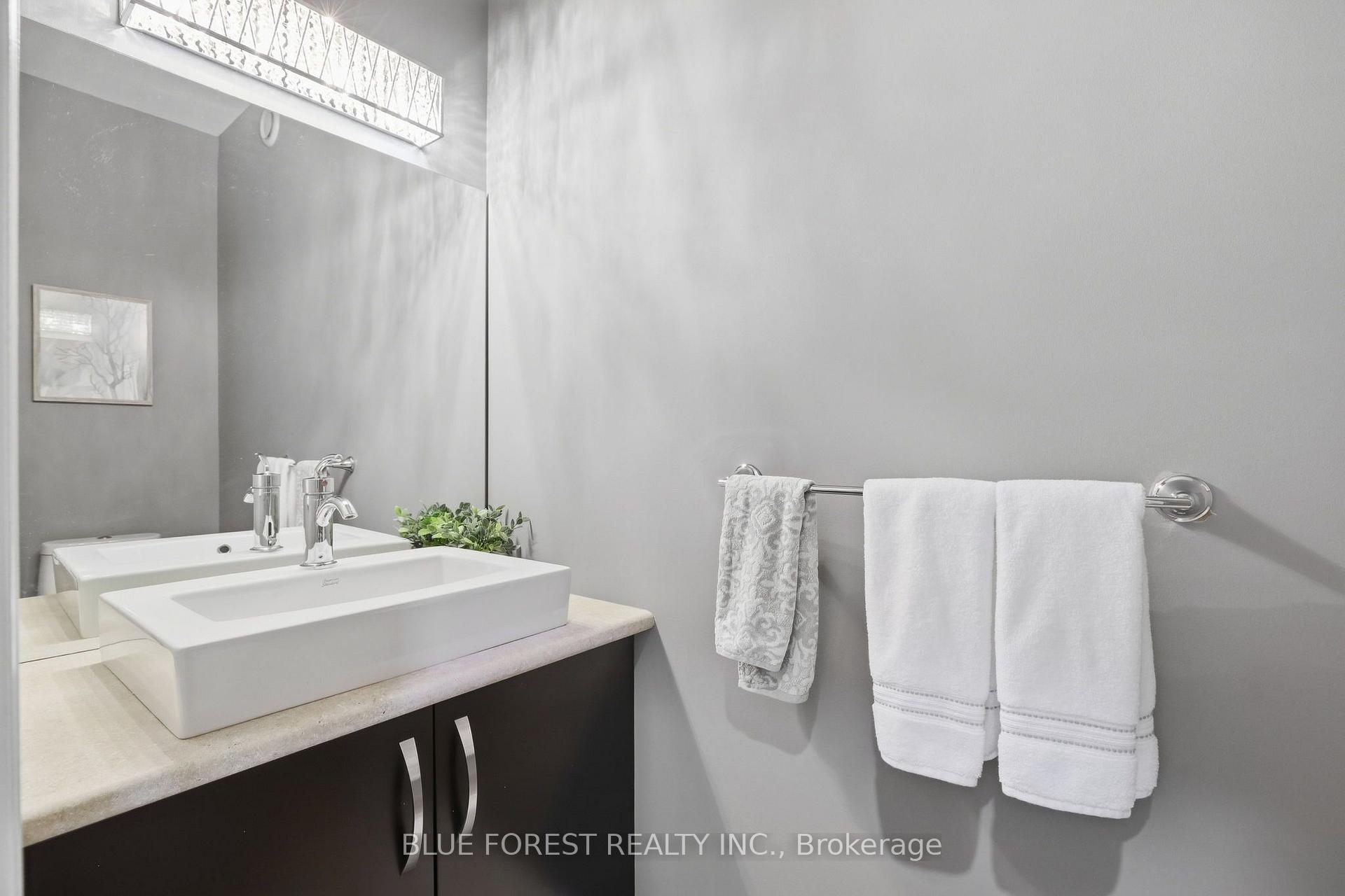 Photo 16 of 813 Deer Ridge Place, London, North M — HOMEH