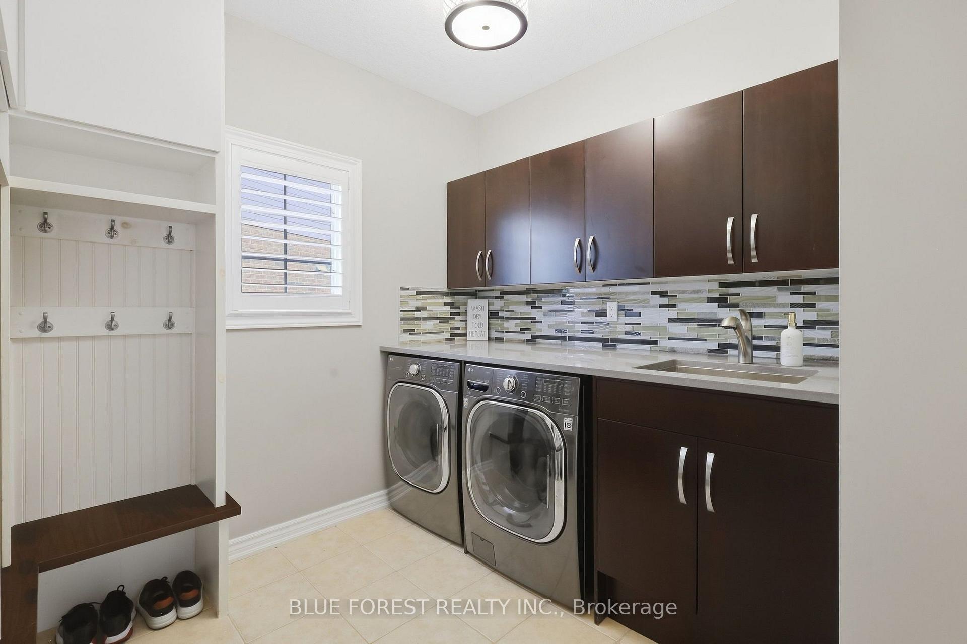 Photo 19 of 813 Deer Ridge Place, London, North M — HOMEH