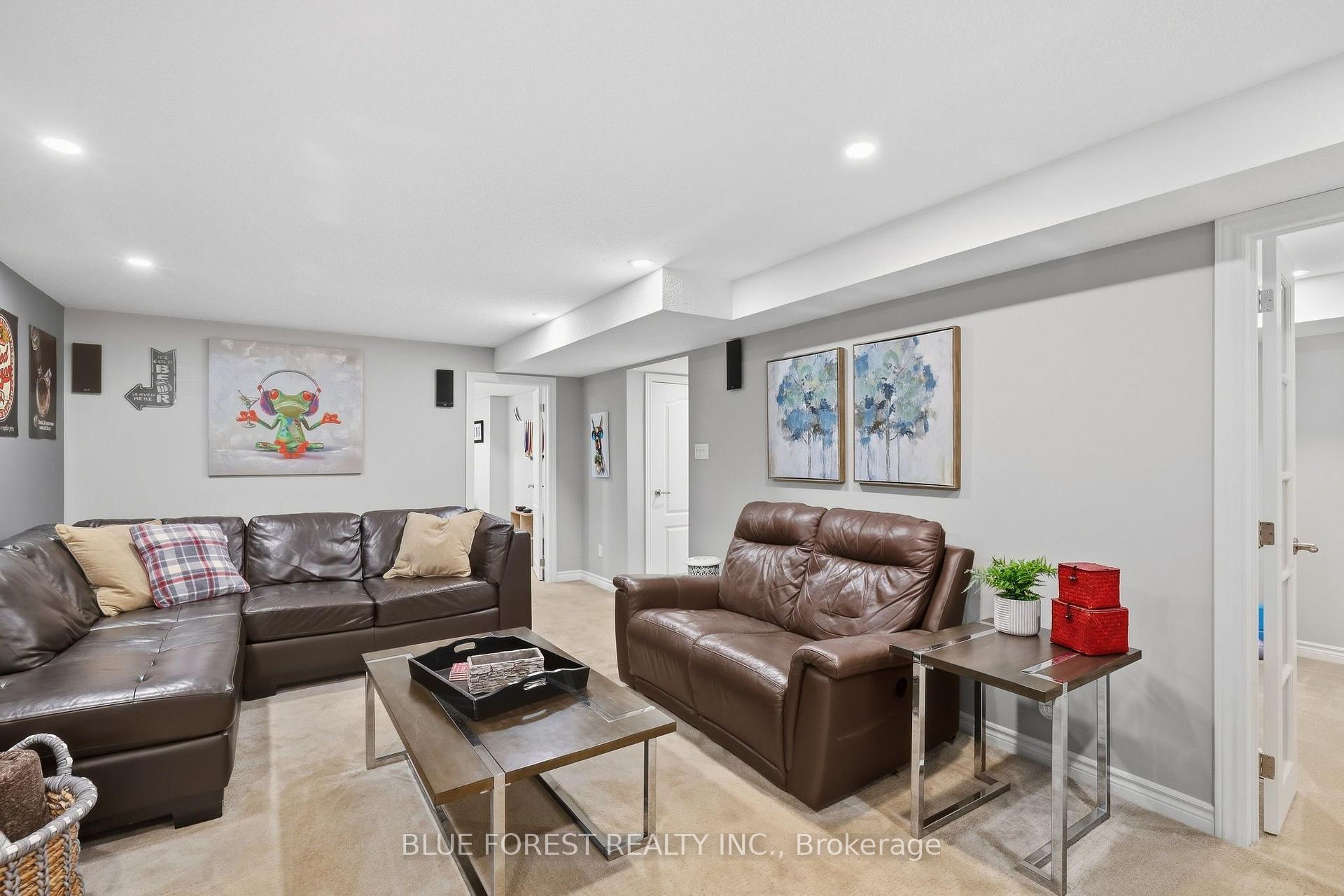 Photo 33 of 813 Deer Ridge Place, London, North M — HOMEH