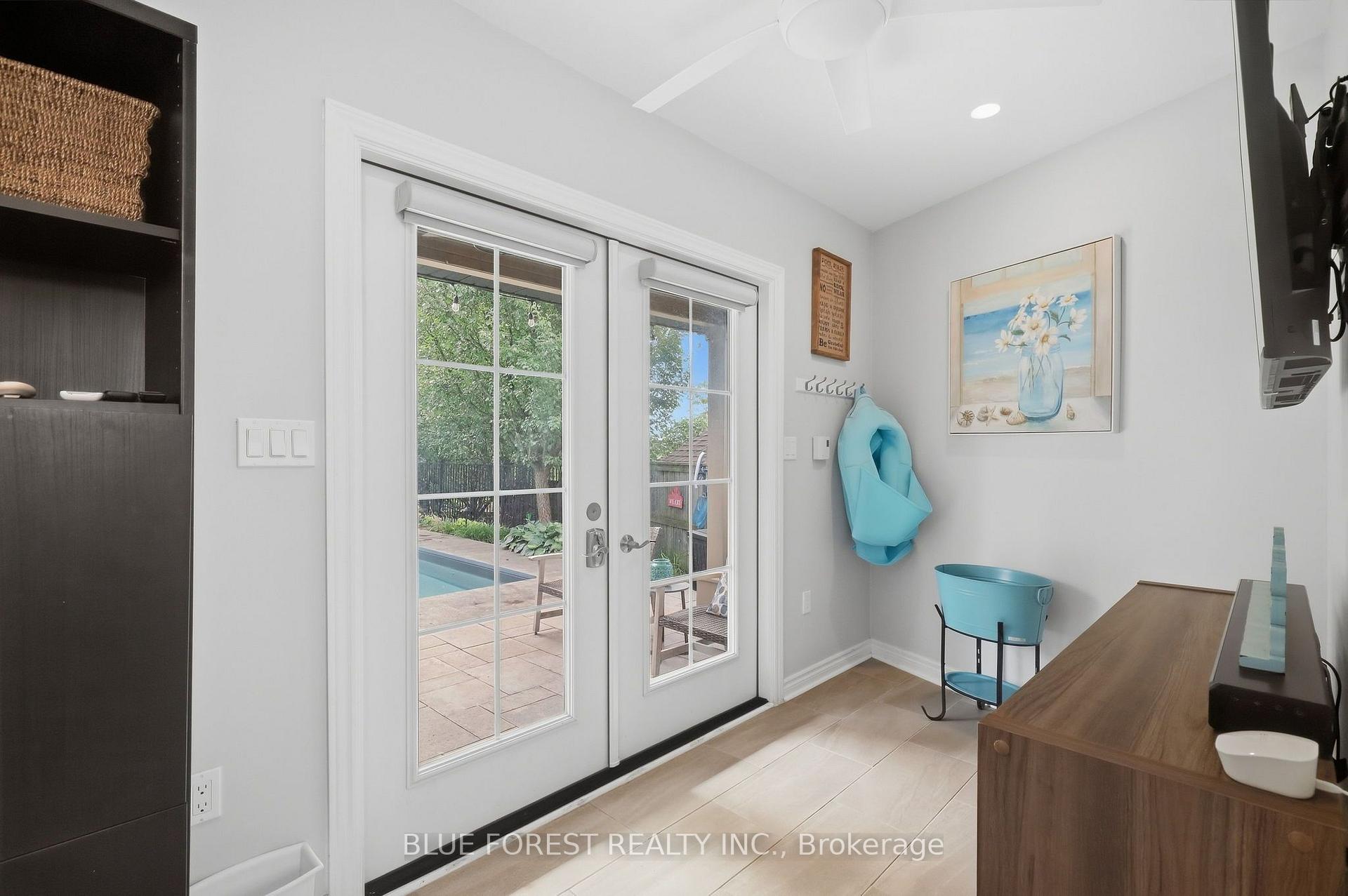 Photo 43 of 813 Deer Ridge Place, London, North M — HOMEH