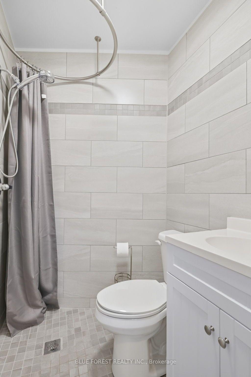 Photo 44 of 813 Deer Ridge Place, London, North M — HOMEH