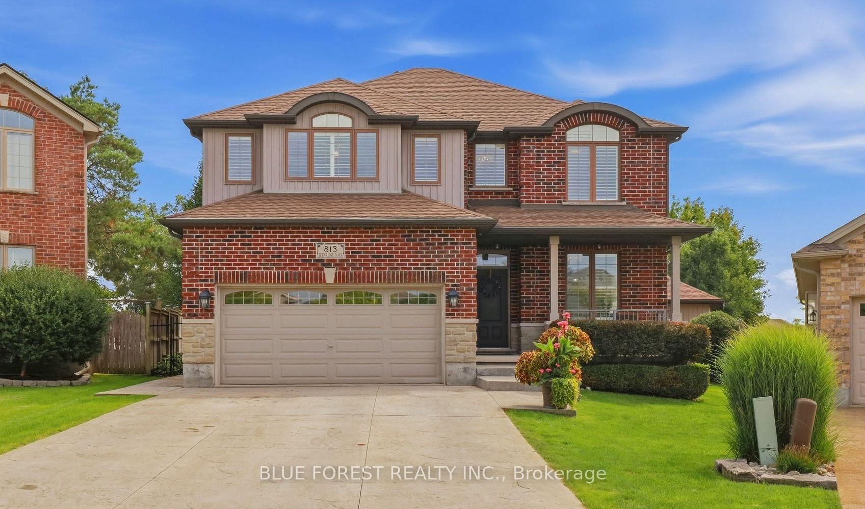 Photo 2 of 813 Deer Ridge Place, London, North M — HOMEH