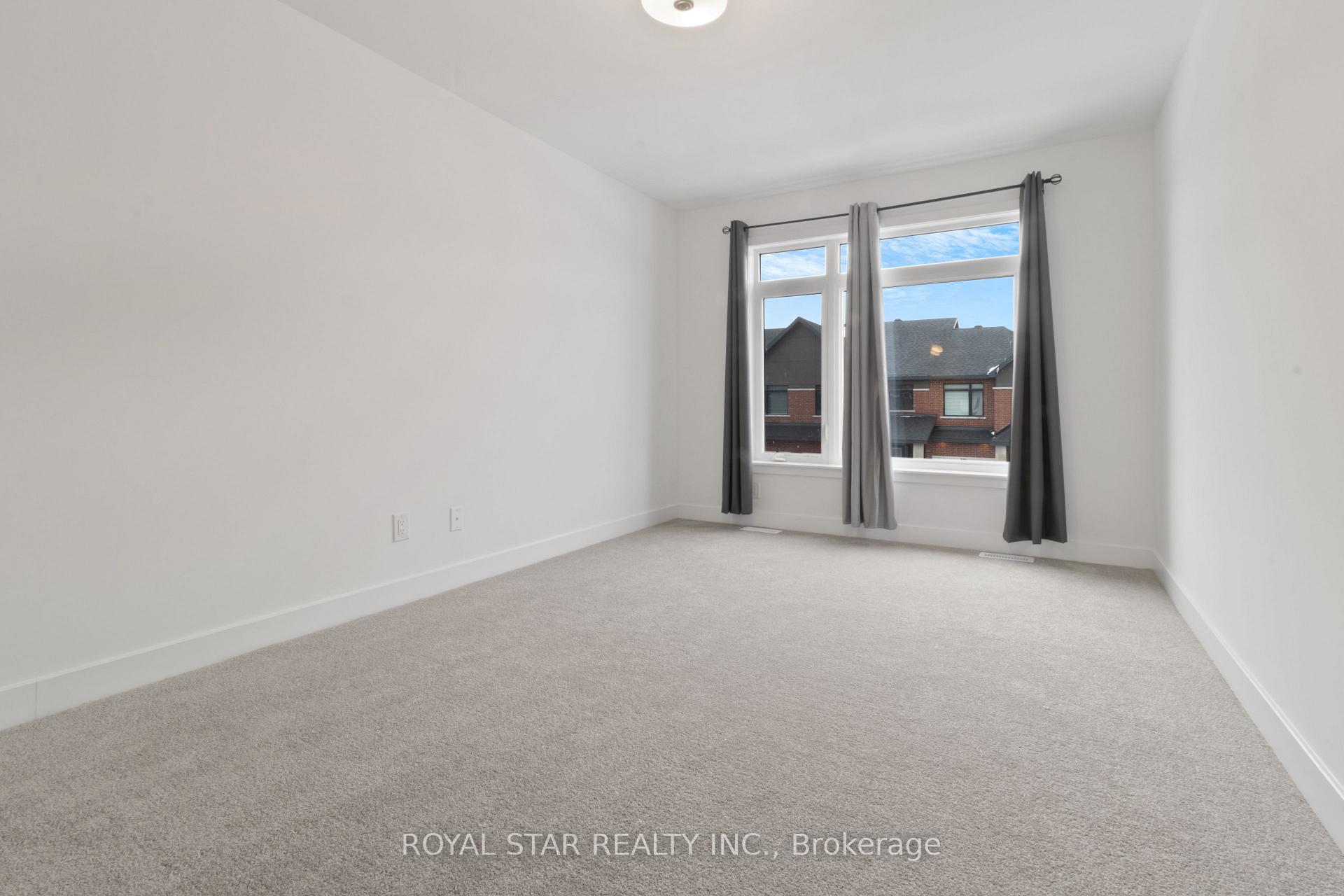 Photo 25 of 310 Makobe Lane, Ottawa, Riverside South/Gloucester Glen — HOMEH