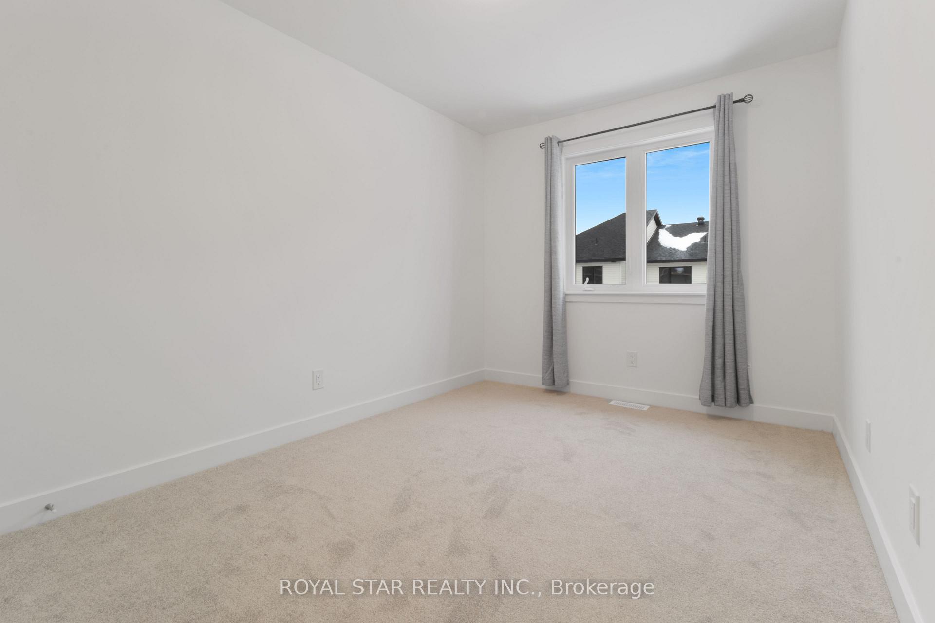 Photo 31 of 310 Makobe Lane, Ottawa, Riverside South/Gloucester Glen — HOMEH