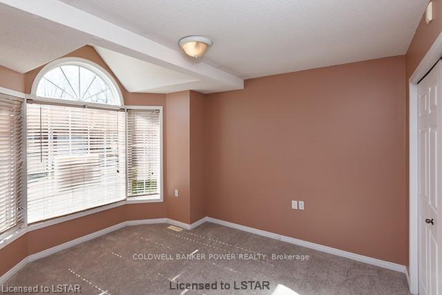 Photo 4 of Unit 3, 122 Sherwood Forest Square, London, North I — HOMEH