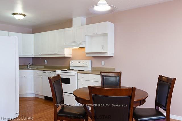 Photo 7 of Unit 3, 122 Sherwood Forest Square, London, North I — HOMEH
