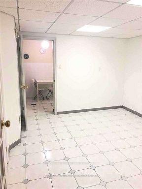 Photo 4 of Unit Bsmt, 44 Bellevue Avenue, Toronto, Kensington-Chinatown — HOMEH