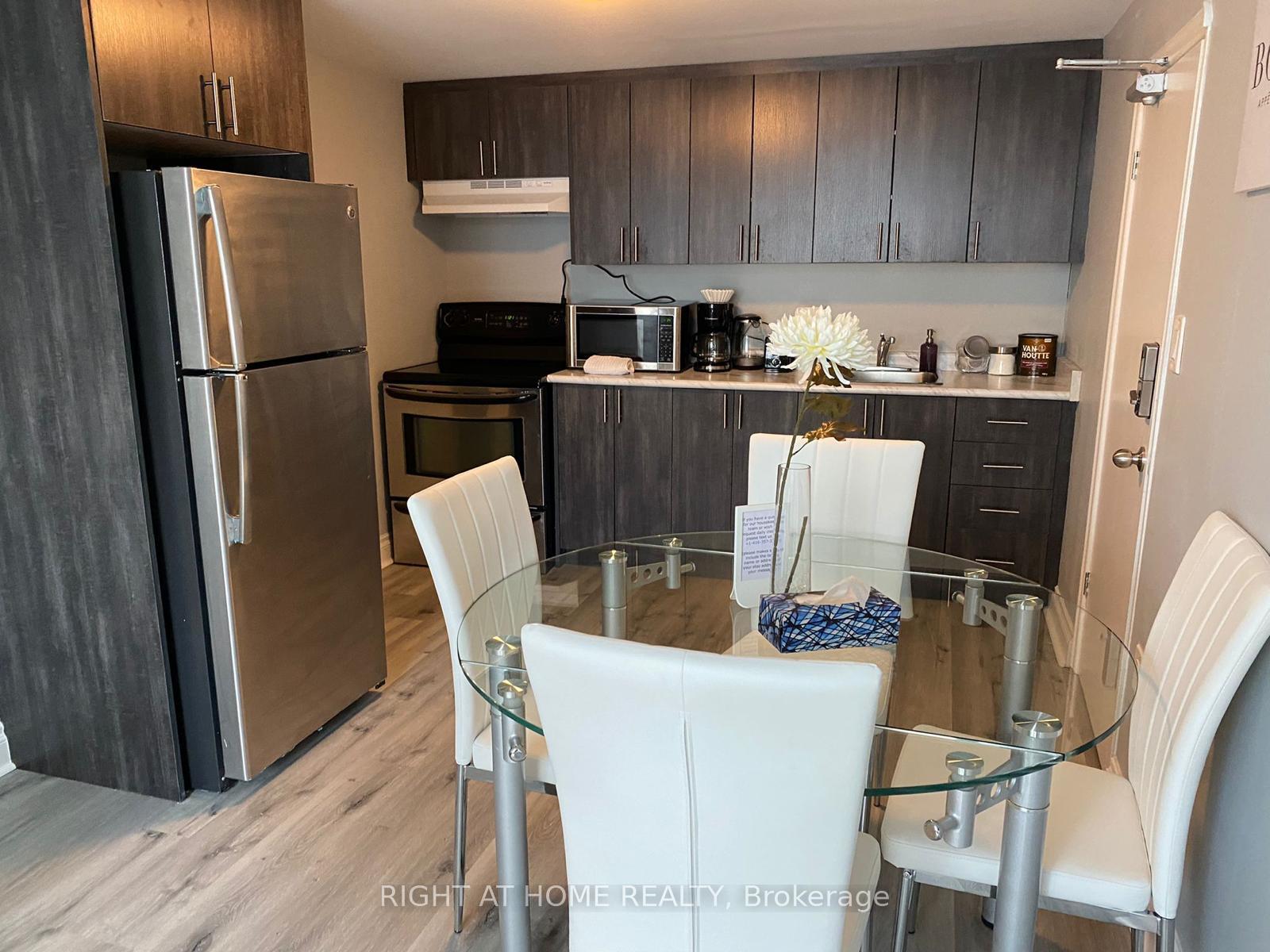 Photo 4 of Unit 4, 11 Donald Avenue, Toronto, Caledonia-Fairbank — HOMEH