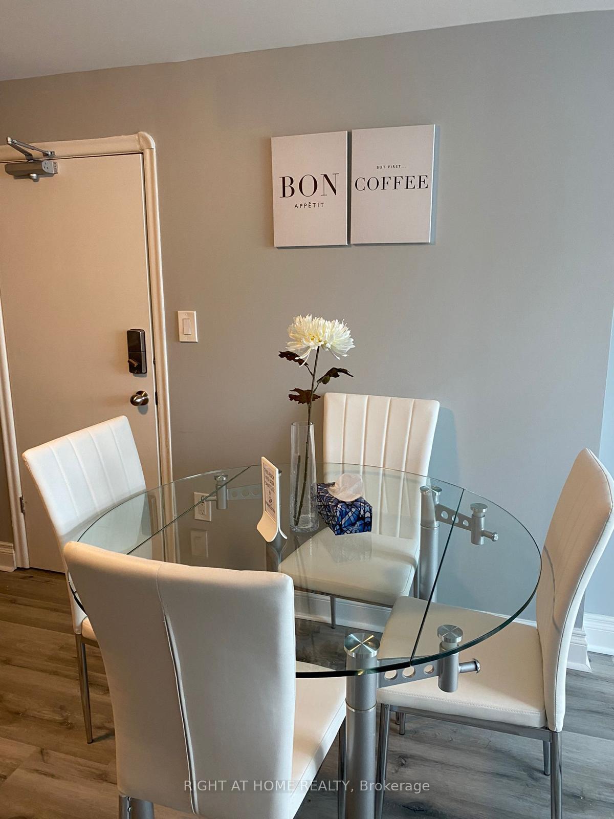 Photo 7 of Unit 4, 11 Donald Avenue, Toronto, Caledonia-Fairbank — HOMEH