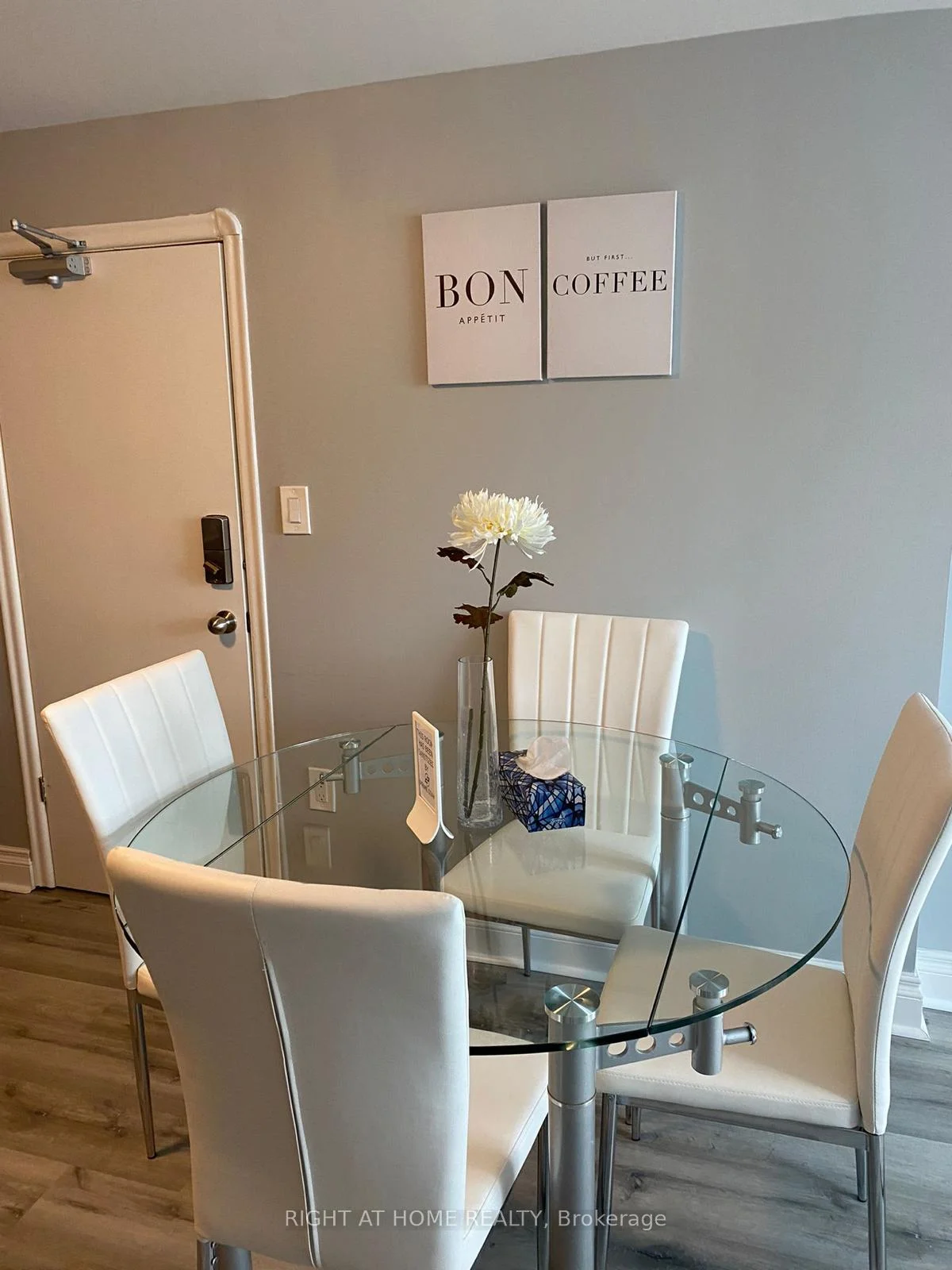 Photo 3 of Unit 4, 11 Donald Avenue, Toronto, Caledonia-Fairbank — HOMEH