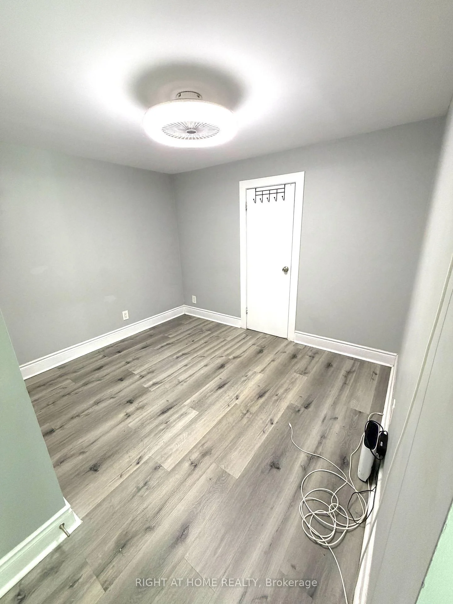 Photo 14 of Unit 4, 11 Donald Avenue, Toronto, Caledonia-Fairbank — HOMEH
