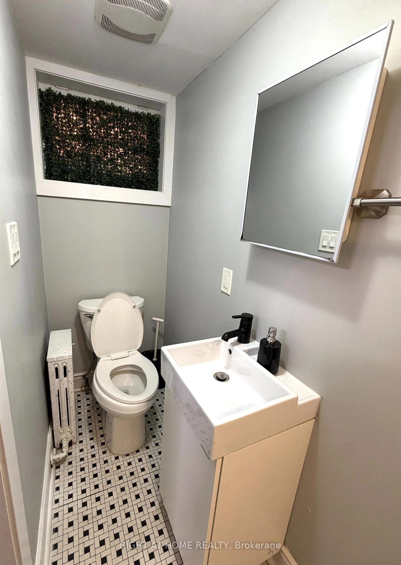 Photo 16 of Unit 4, 11 Donald Avenue, Toronto, Caledonia-Fairbank — HOMEH