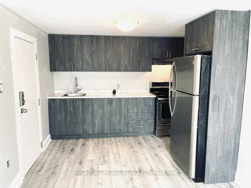Photo 1 of Unit 4, 11 Donald Avenue, Toronto, Caledonia-Fairbank — HOMEH