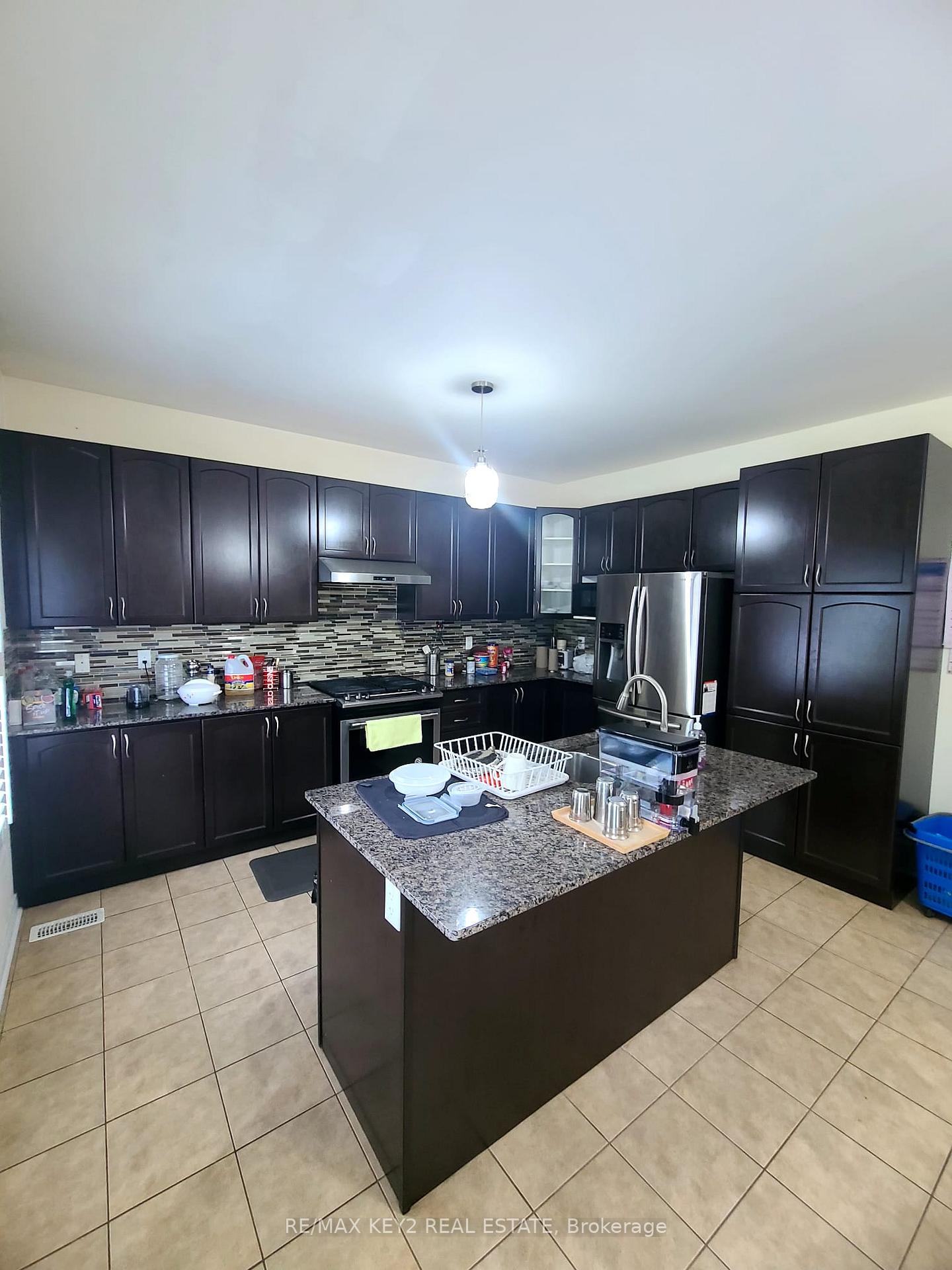 Photo 2 of Unit Upper, 1601 Dusty Drive, Pickering, Duffin Heights — HOMEH