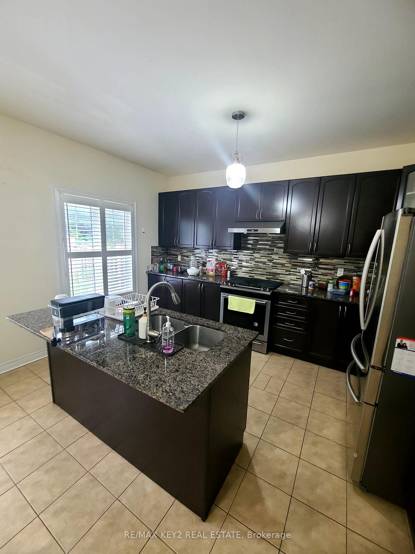 Photo 4 of Unit Upper, 1601 Dusty Drive, Pickering, Duffin Heights — HOMEH
