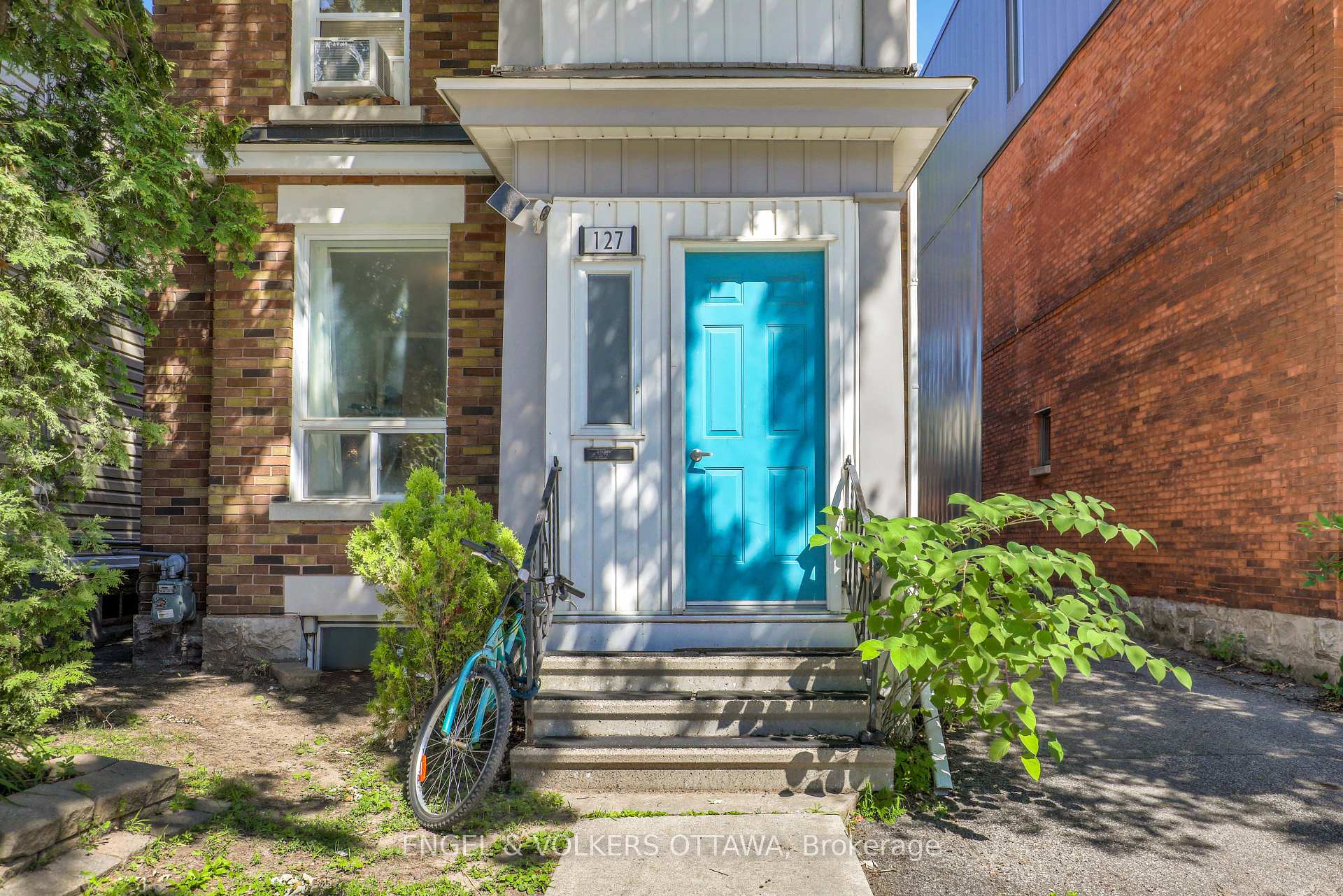 Photo 2 of Unit 1, 127 Third Avenue, Ottawa, Glebe — HOMEH
