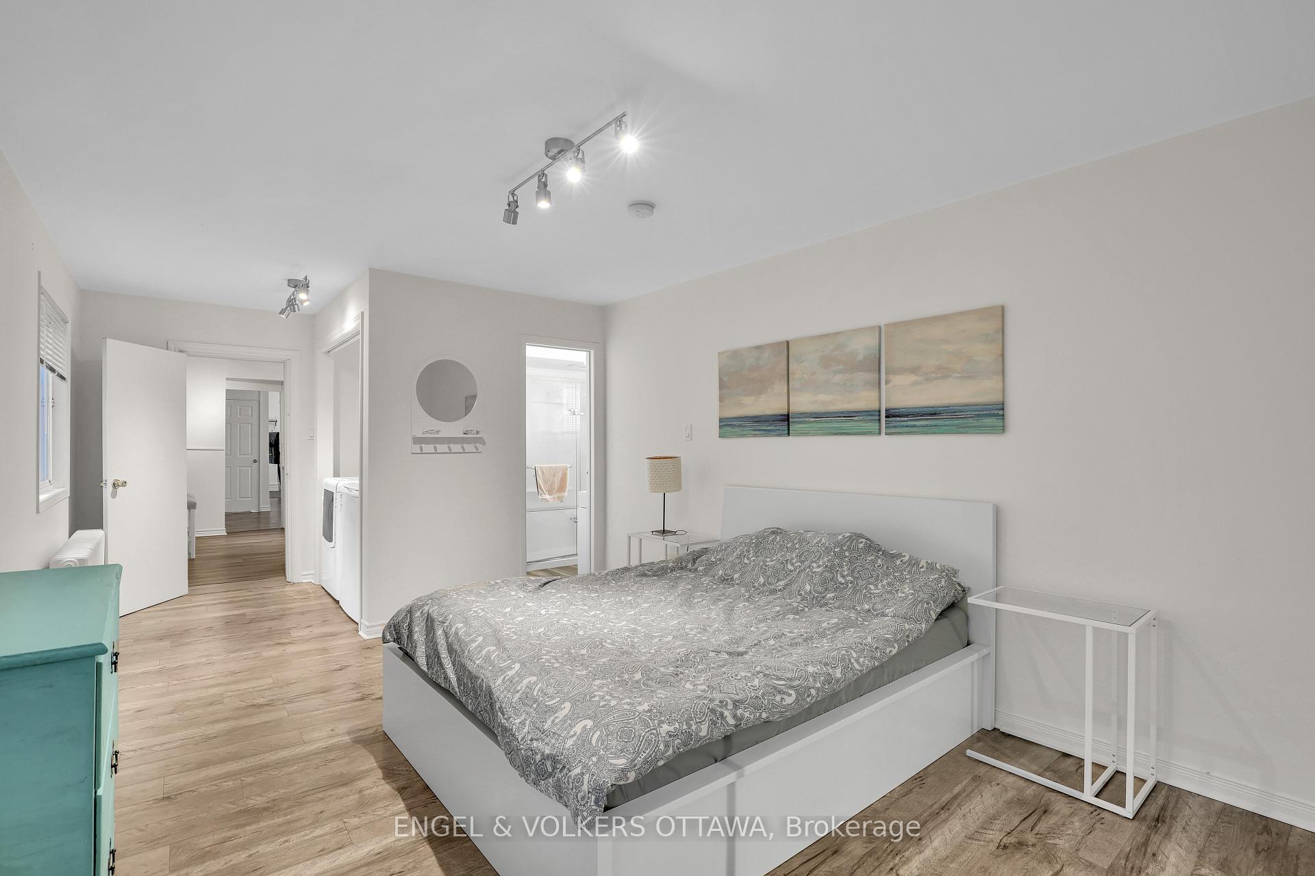 Photo 13 of Unit 1, 127 Third Avenue, Ottawa, Glebe — HOMEH