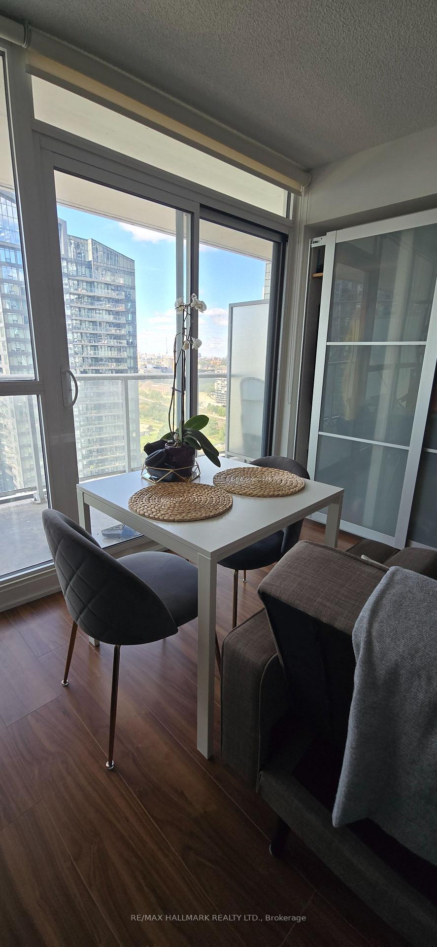 Photo 5 of Unit 2809, 75 Queens Wharf Road, Toronto, Waterfront Communities — HOMEH