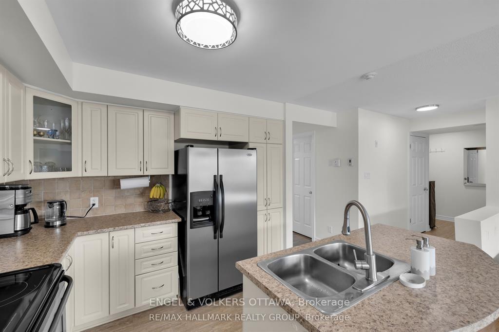 Photo 15 of 500 Stonefield Private, Ottawa, Barrhaven East — HOMEH
